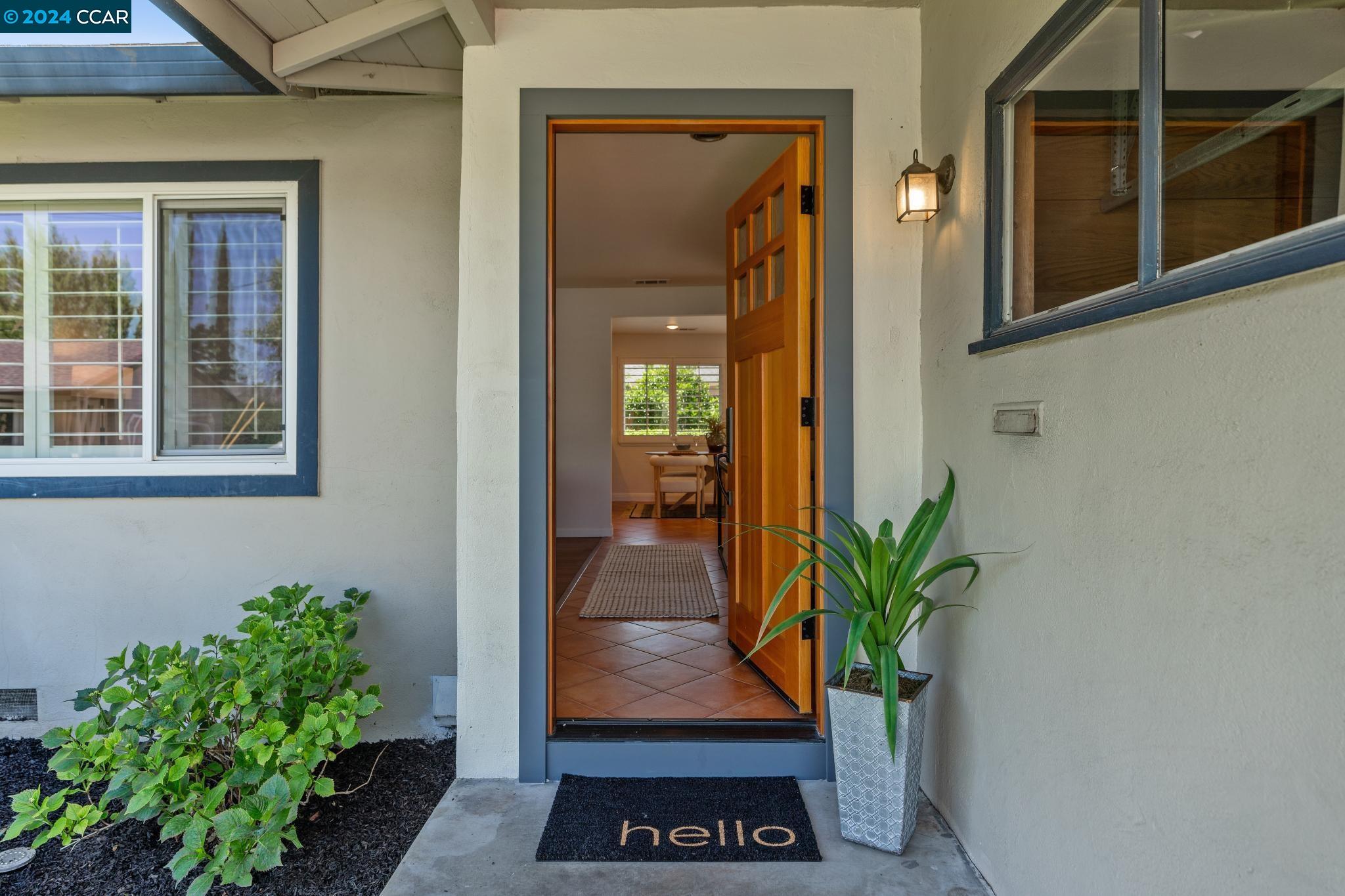 828 Ryan Ct