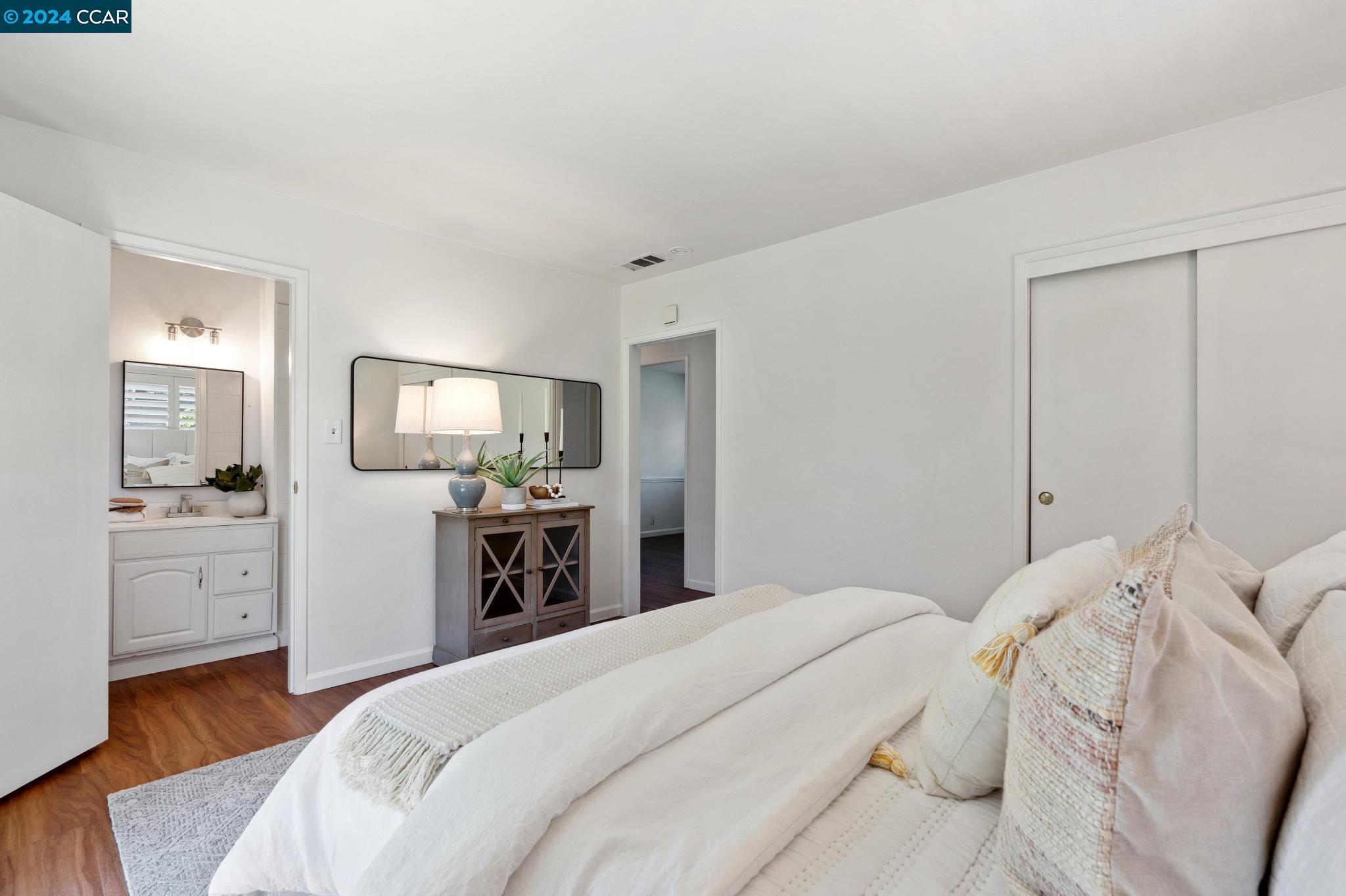 828 Ryan Ct