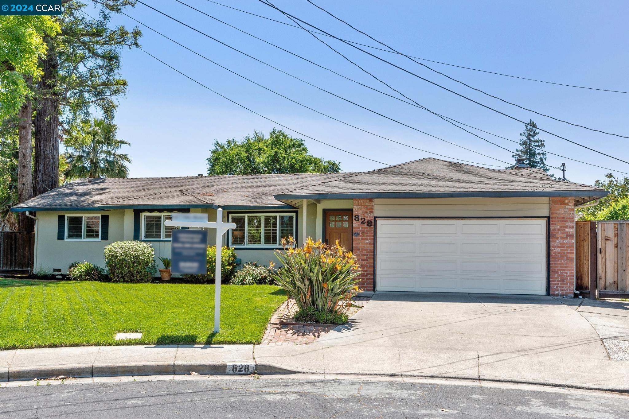 828 Ryan Ct
