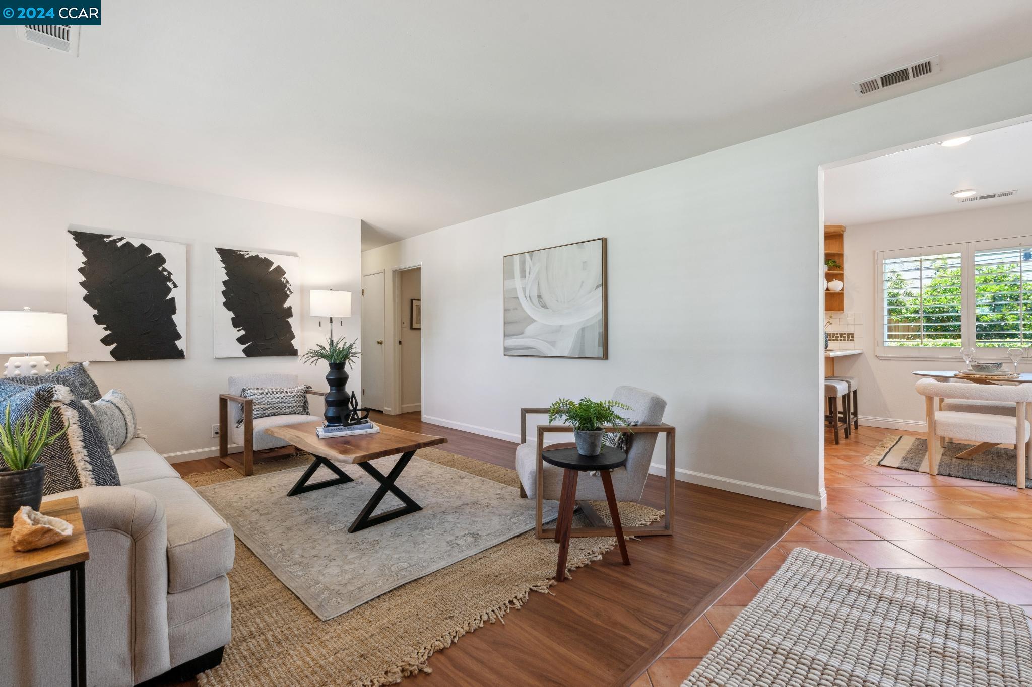 828 Ryan Ct