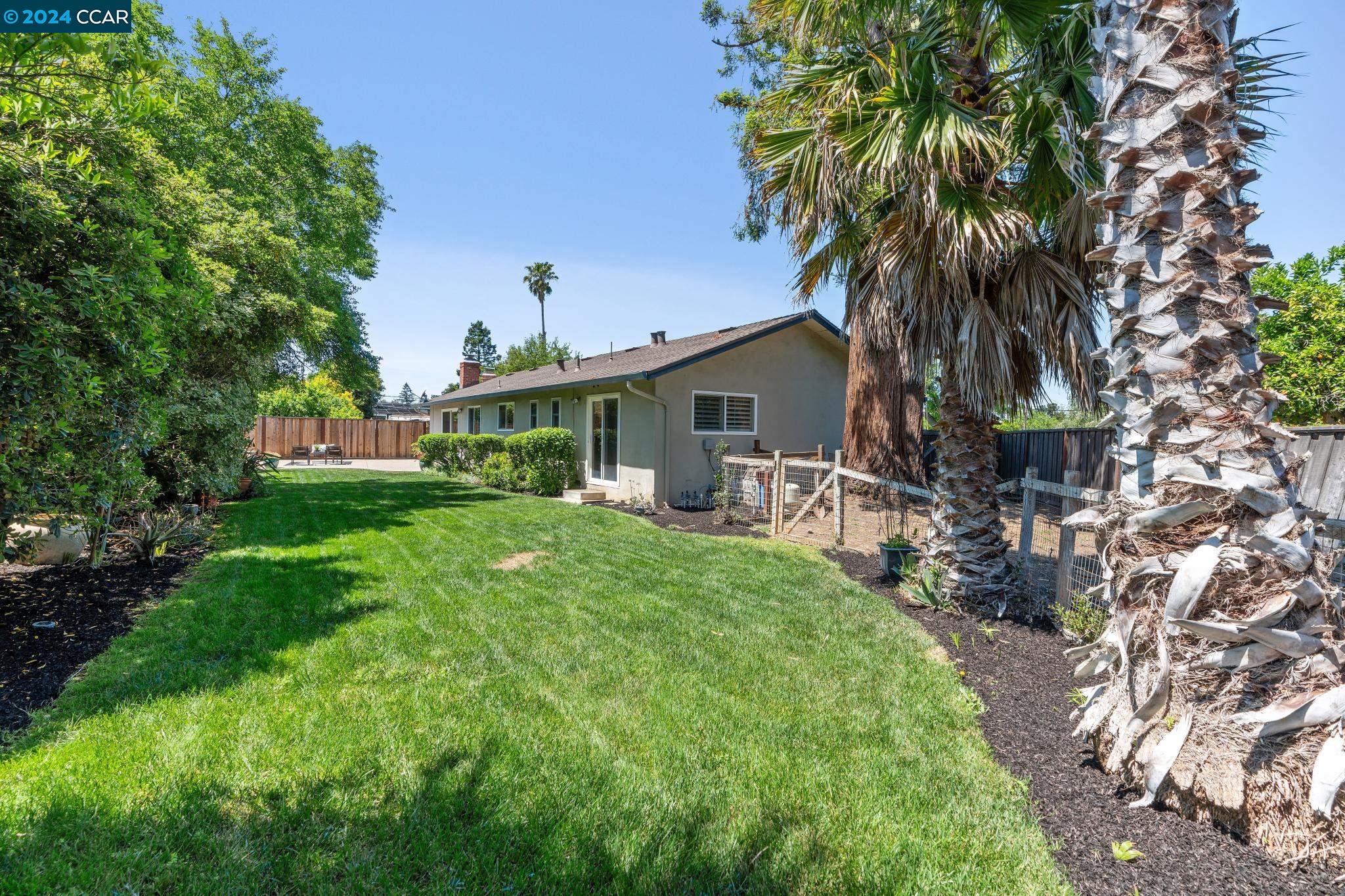 828 Ryan Ct