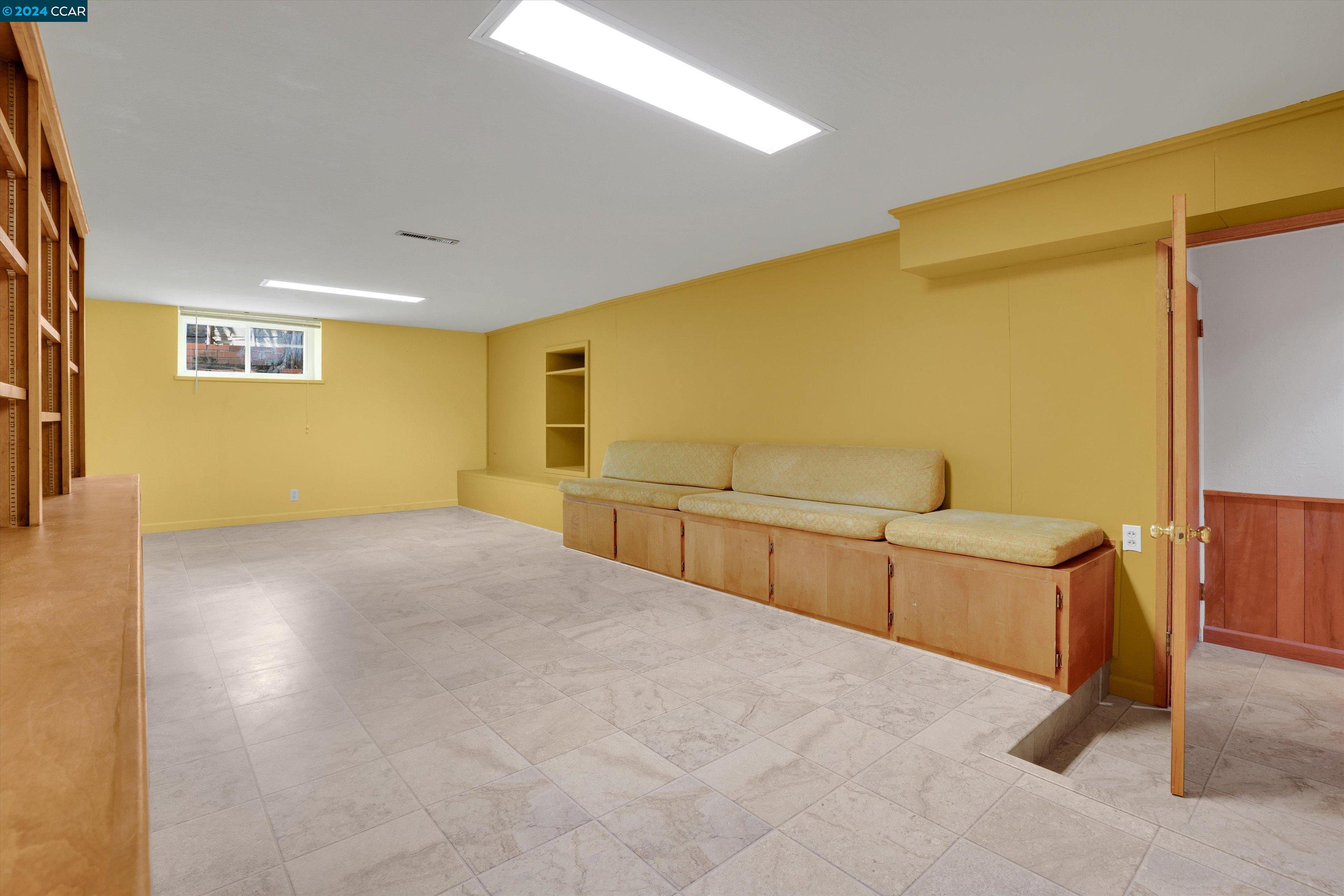135 St. Marys Ct