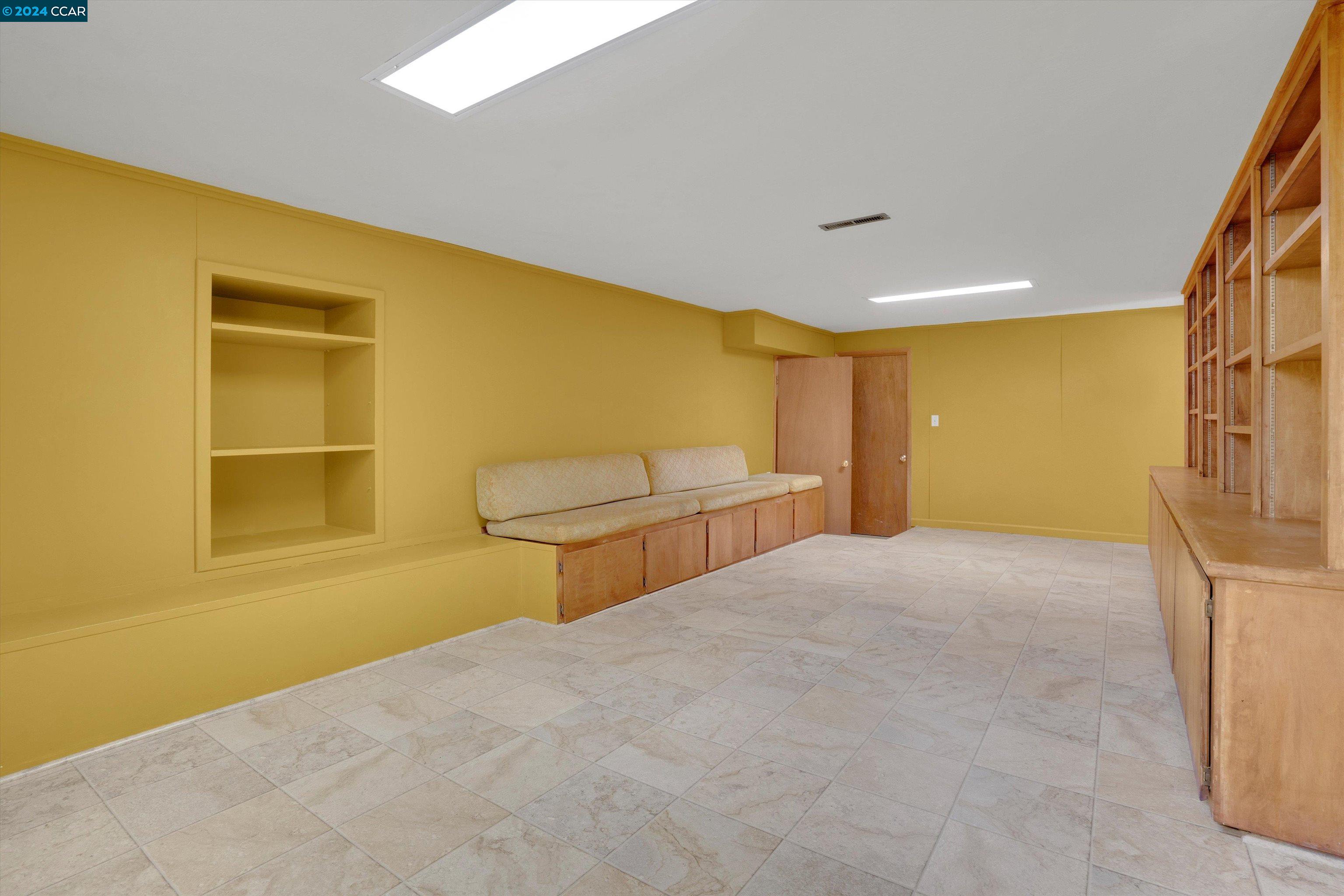 135 St. Marys Ct