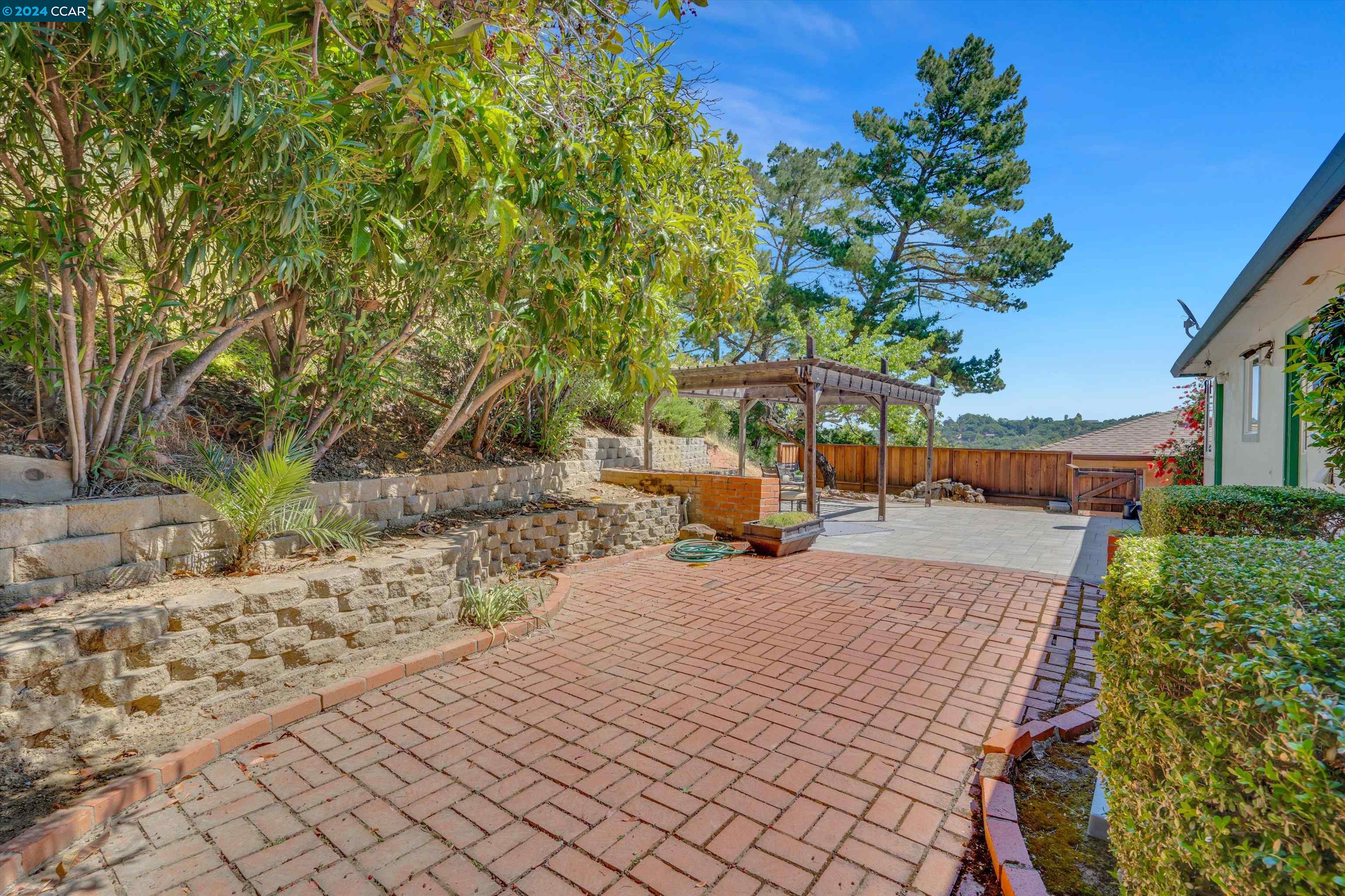 135 St. Marys Ct