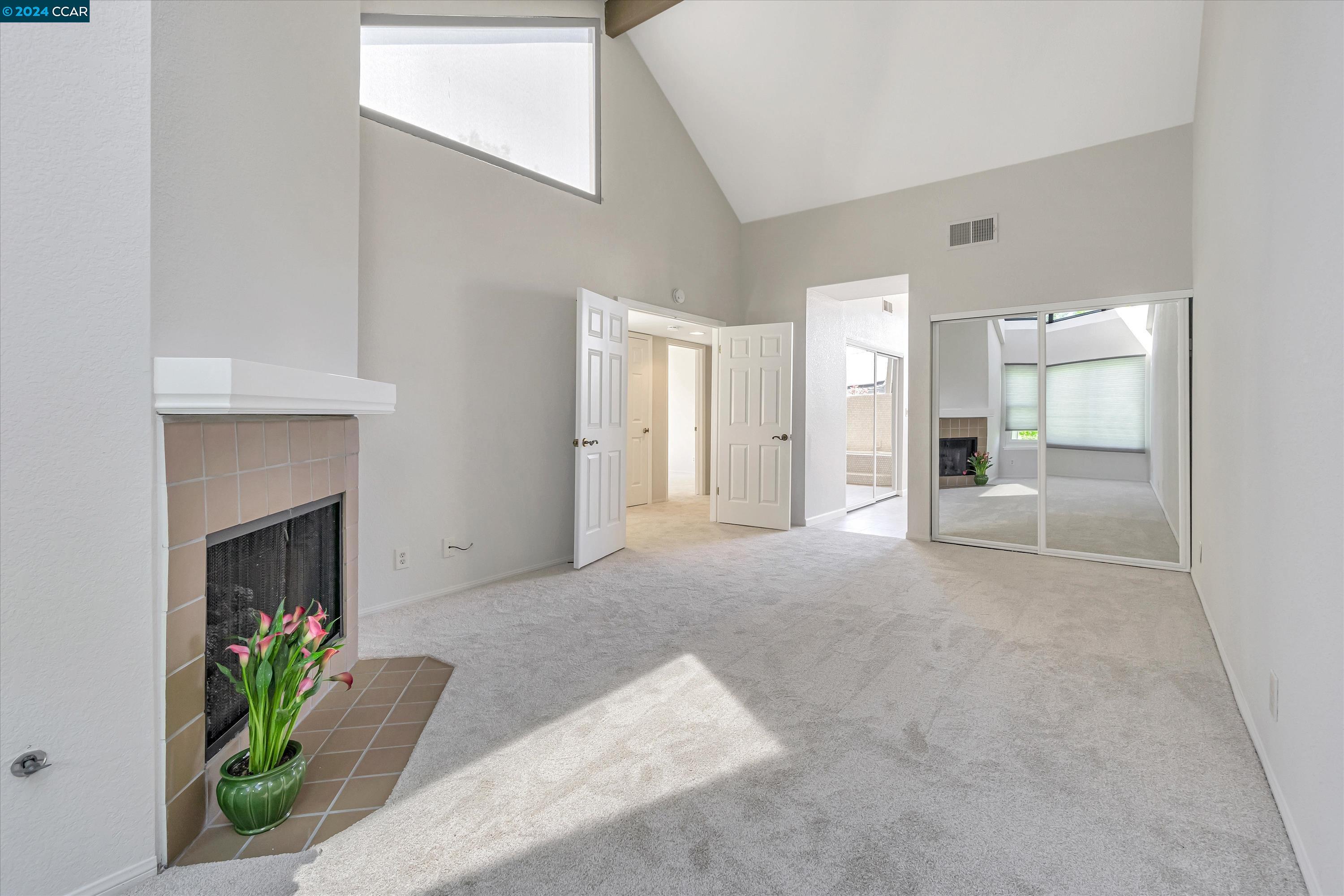1821 Lamplight Ct