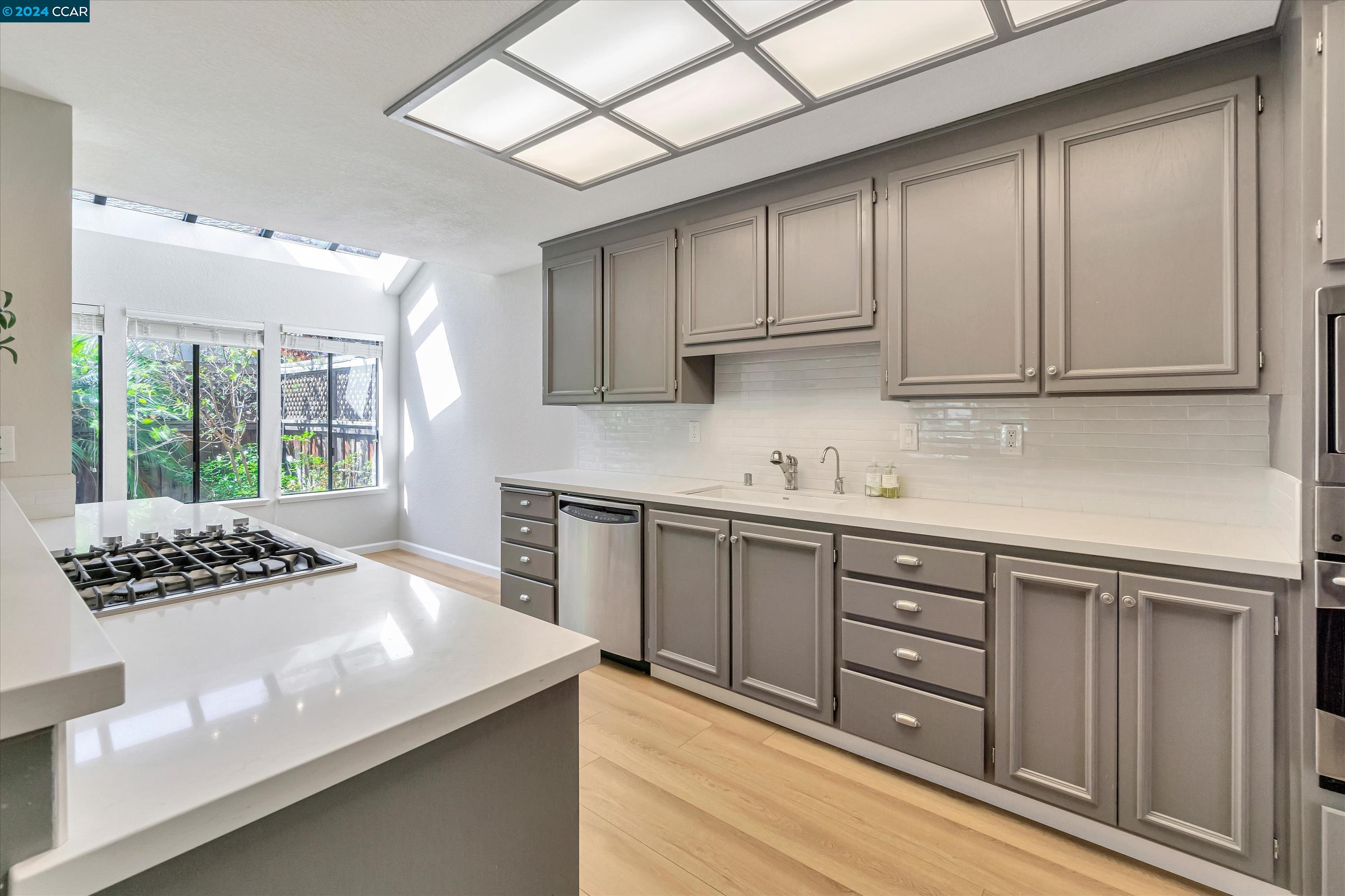 1821 Lamplight Ct