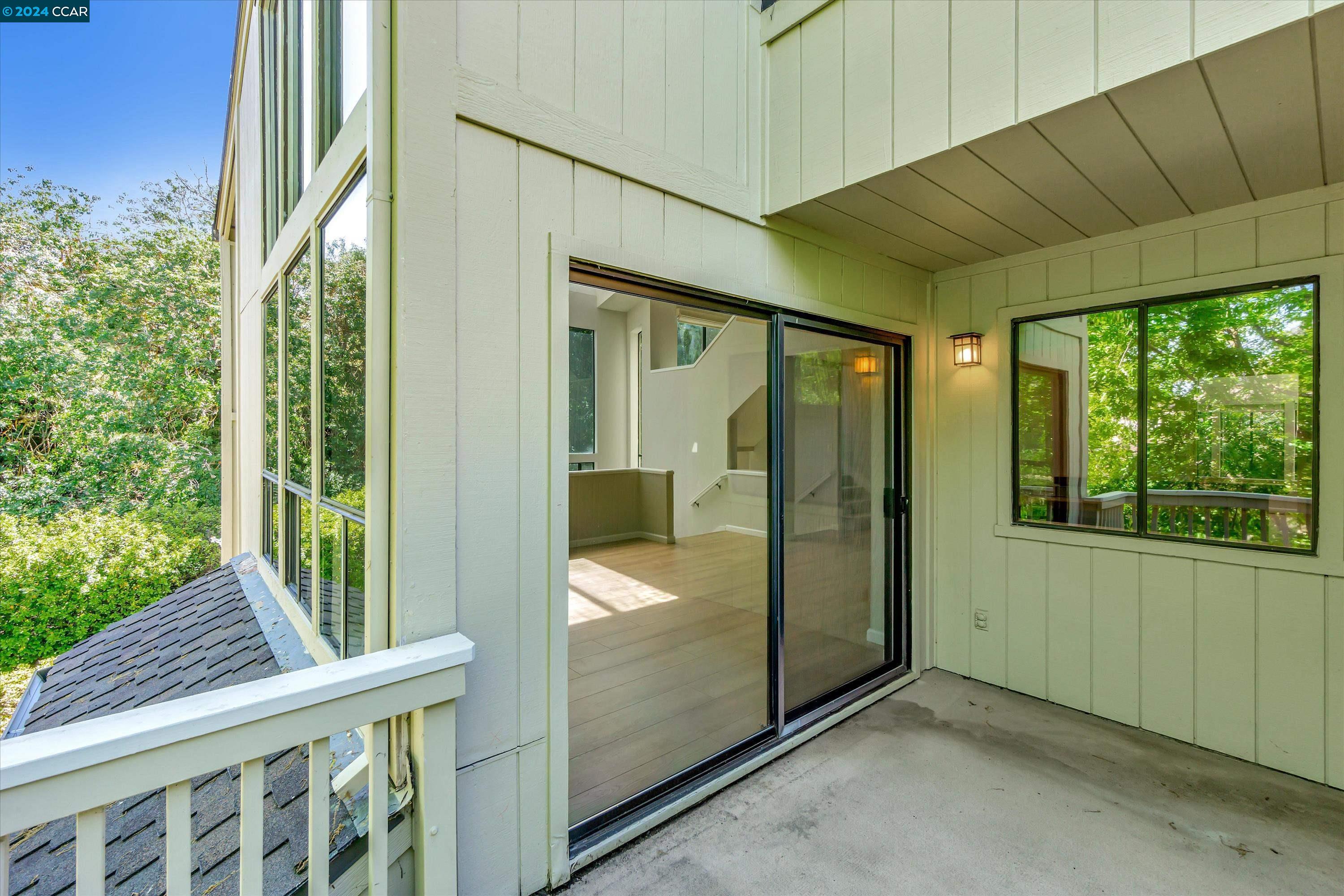 1821 Lamplight Ct