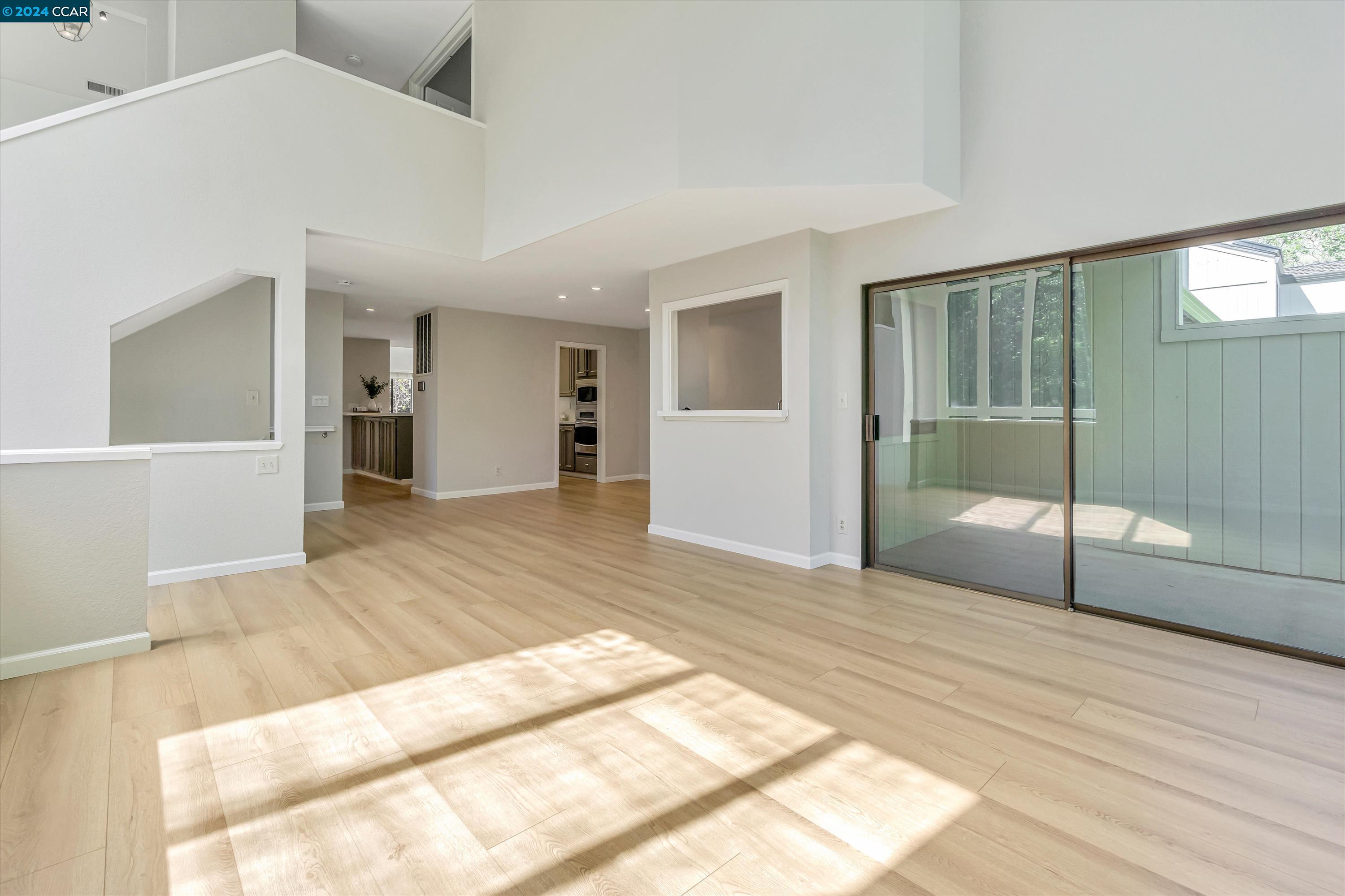 1821 Lamplight Ct