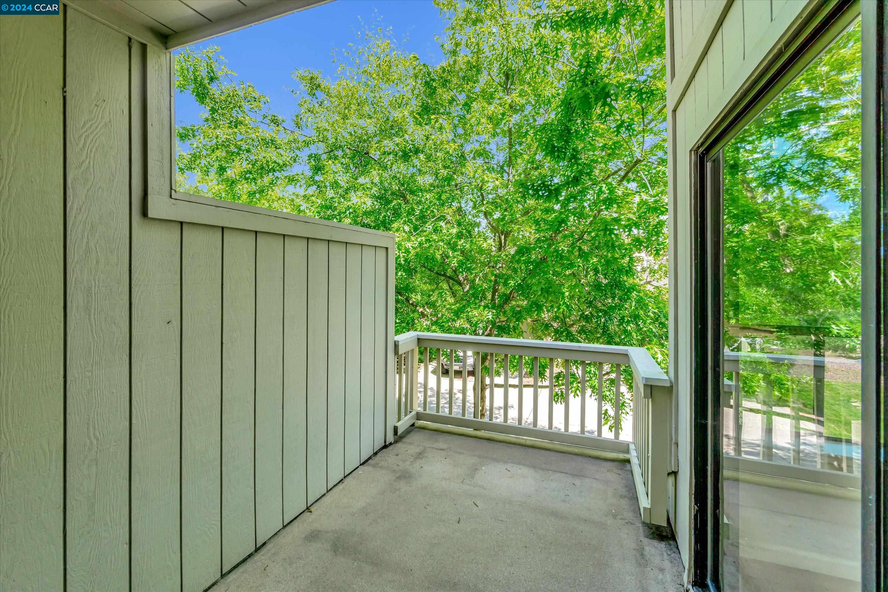 1821 Lamplight Ct