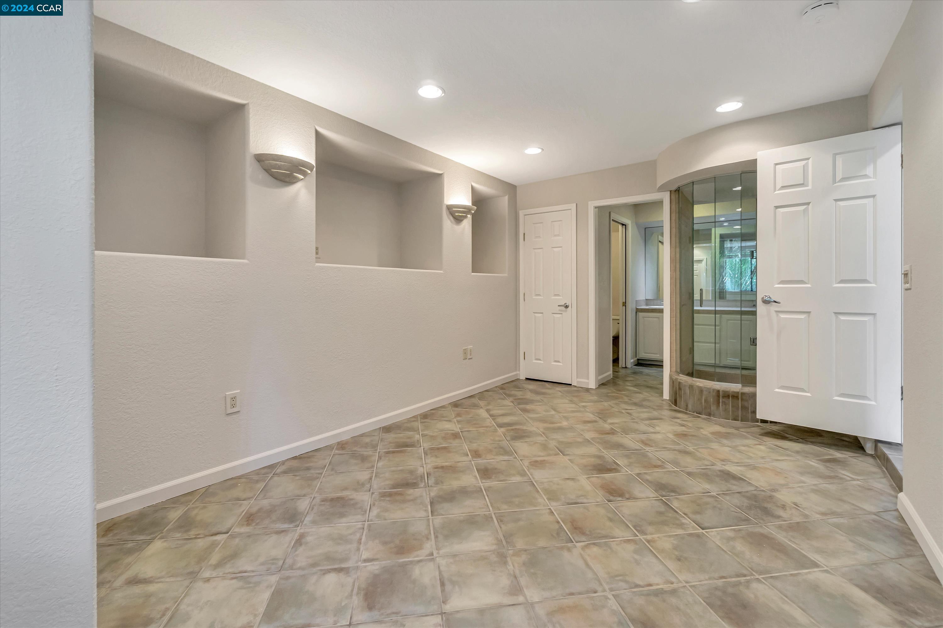 1821 Lamplight Ct