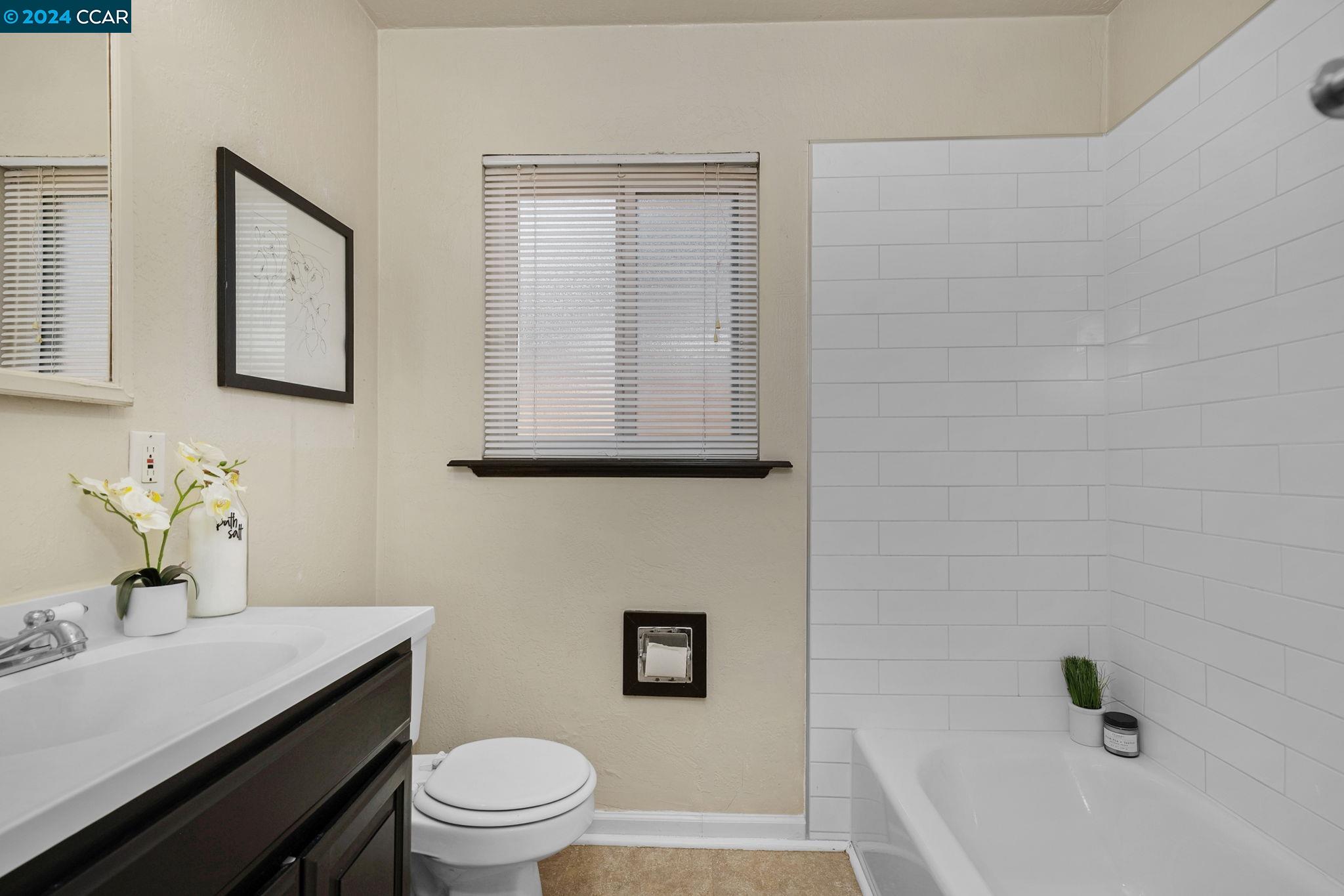 3195 Ameno Rd