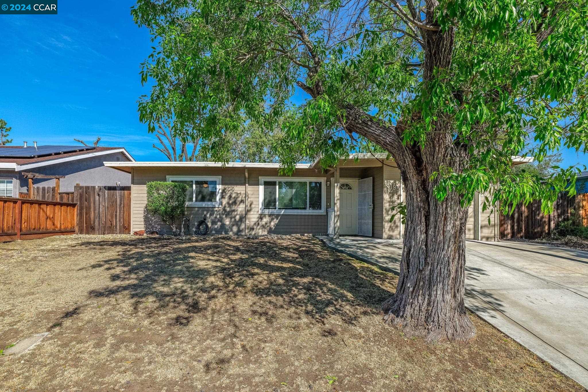 3195 Ameno Rd