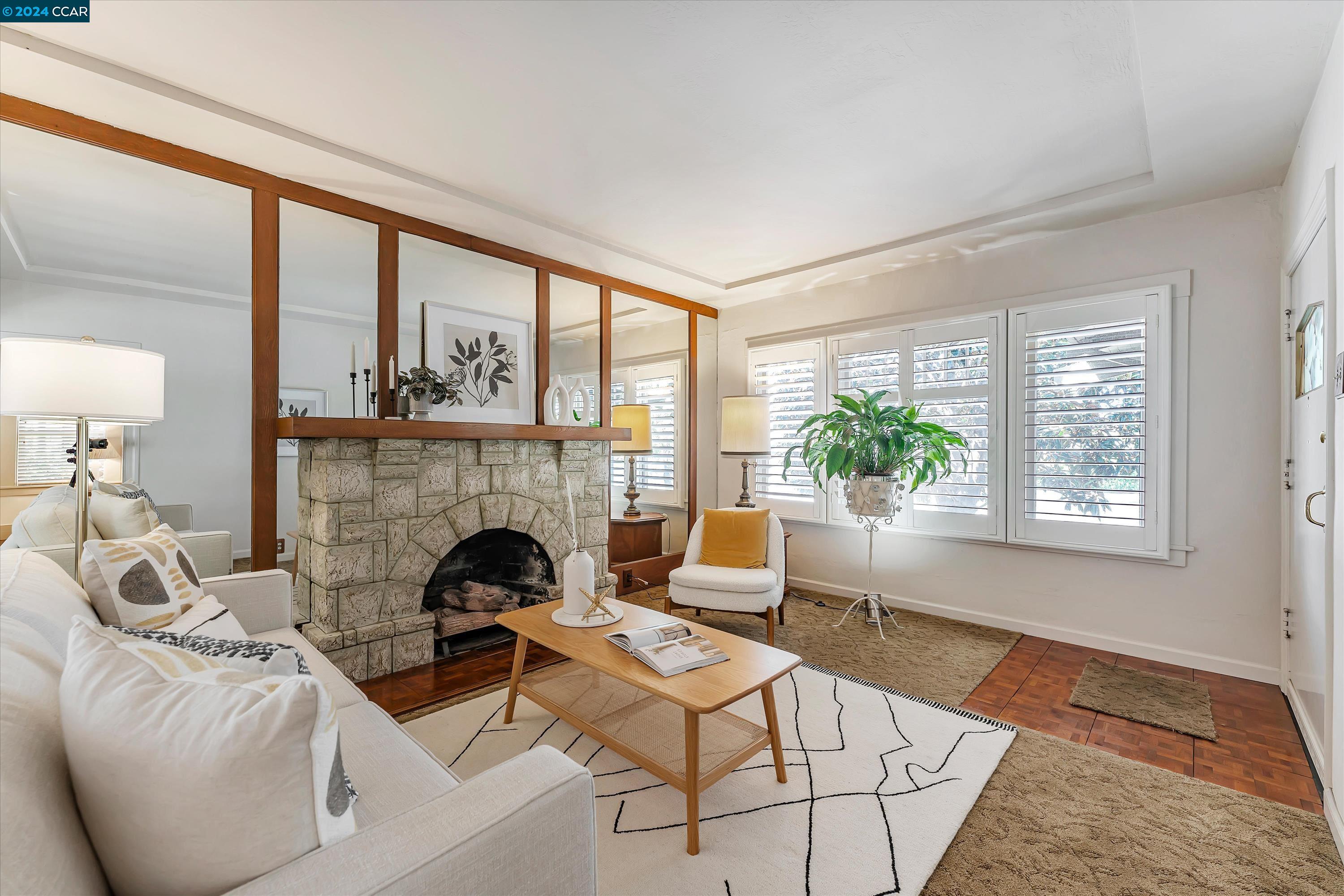2512 Buena Vista Ave