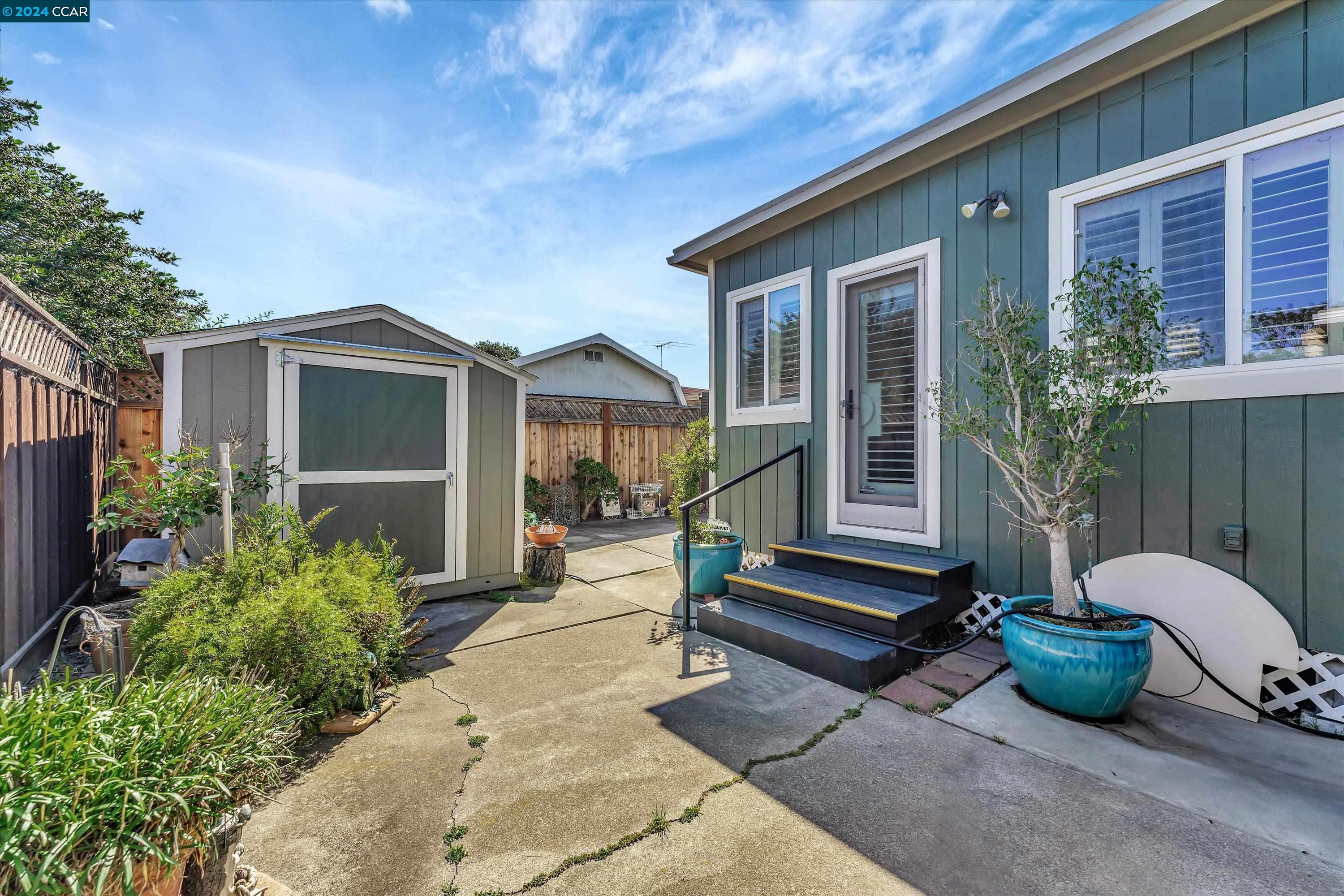 2512 Buena Vista Ave