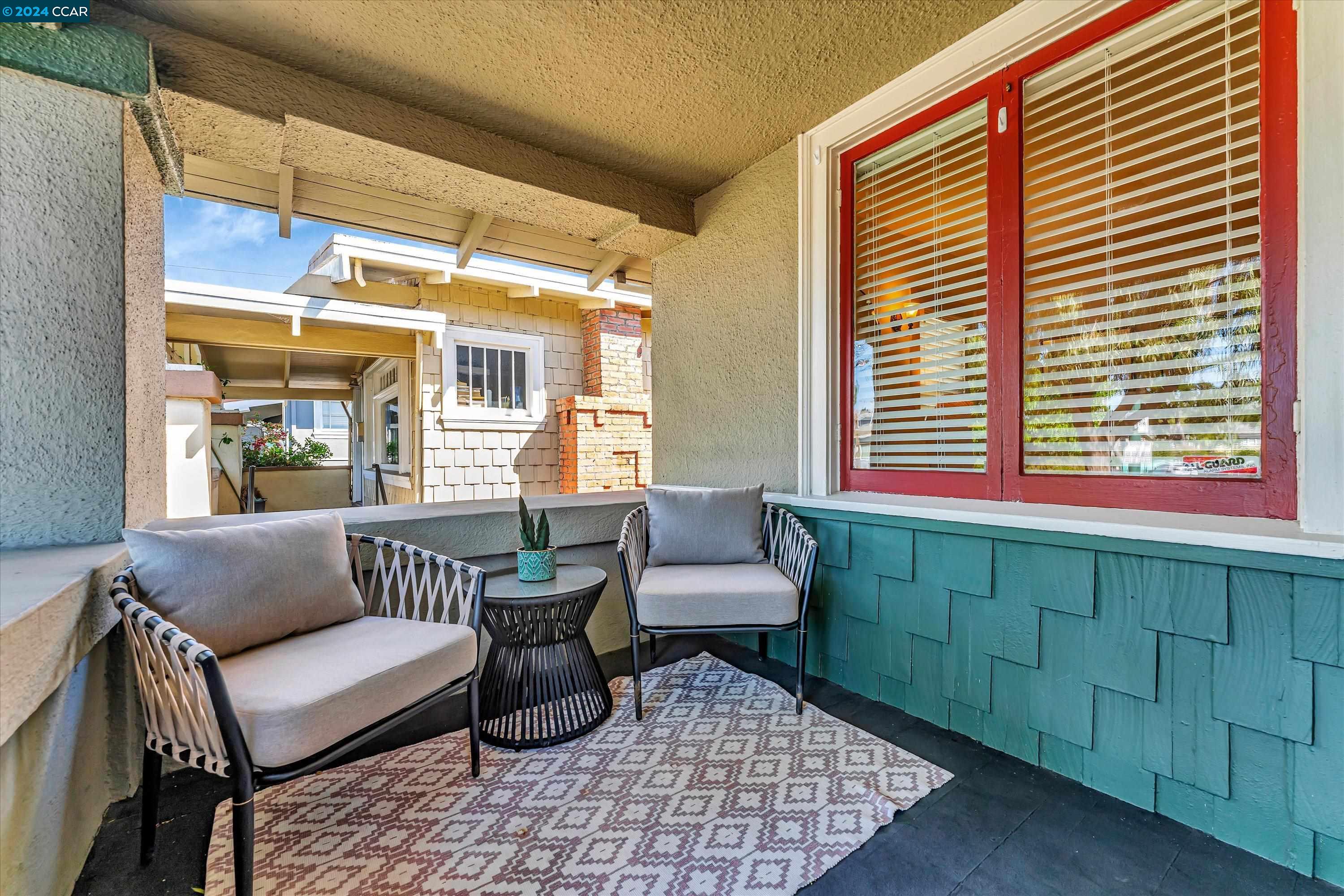 2512 Buena Vista Ave