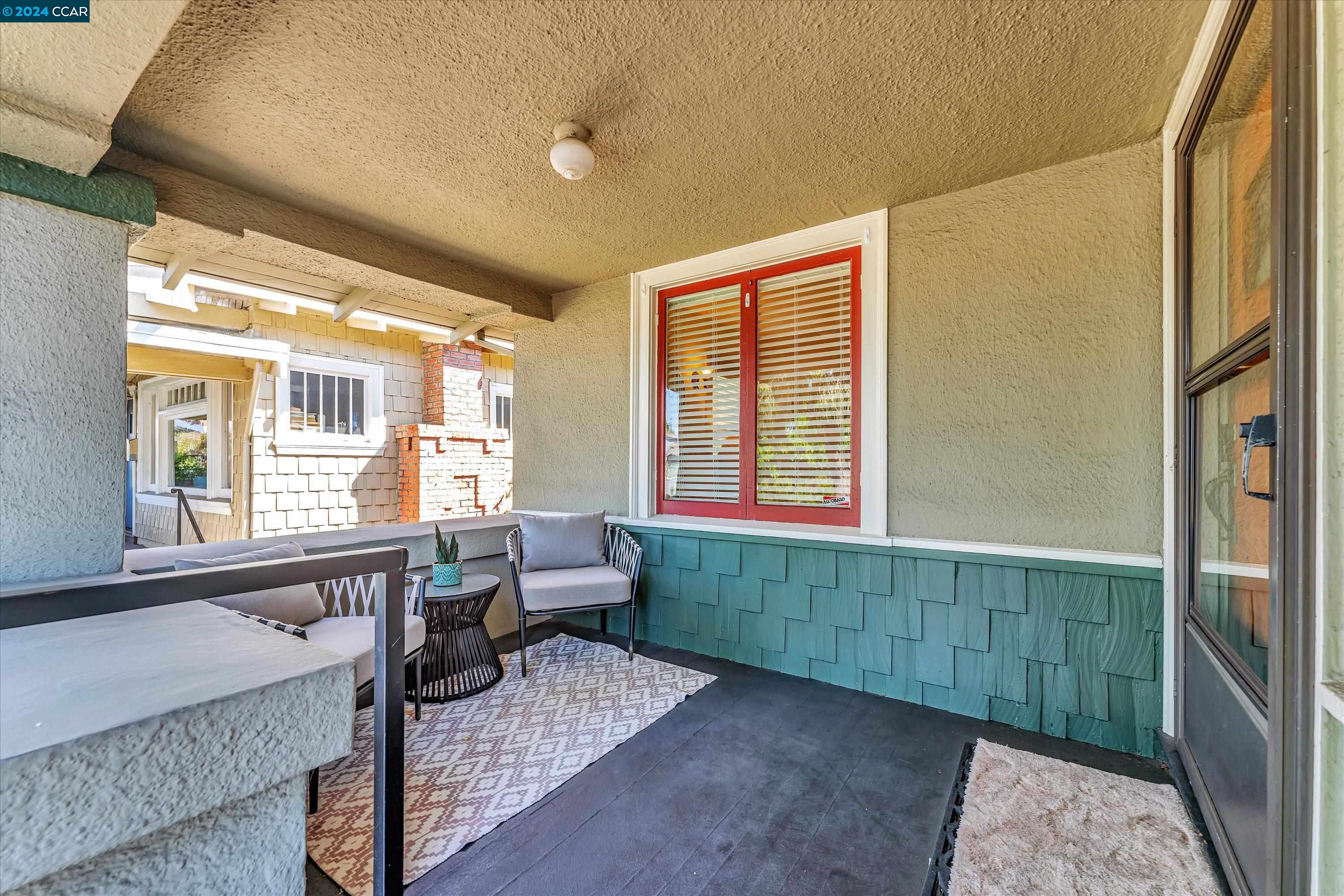 2512 Buena Vista Ave