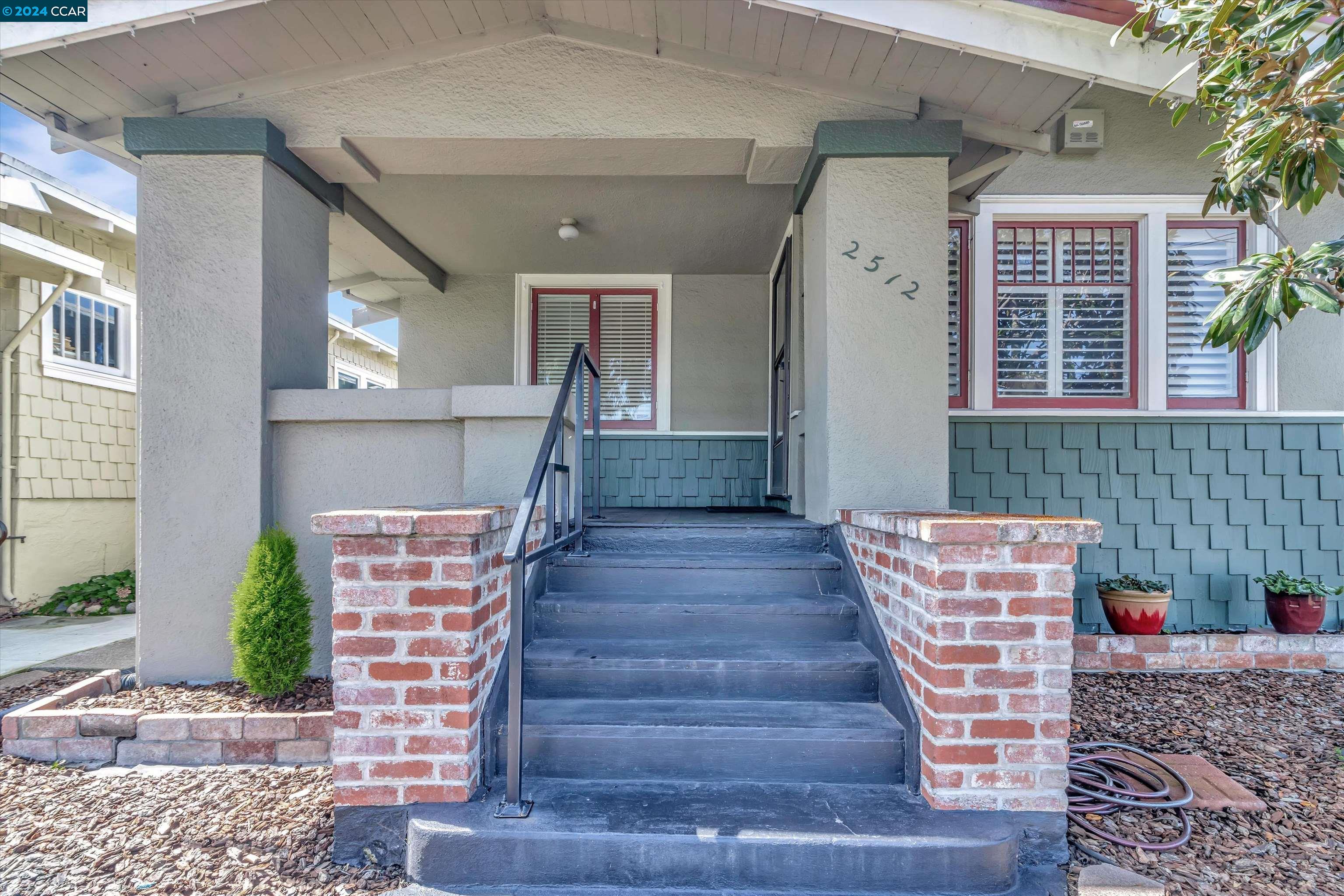 2512 Buena Vista Ave