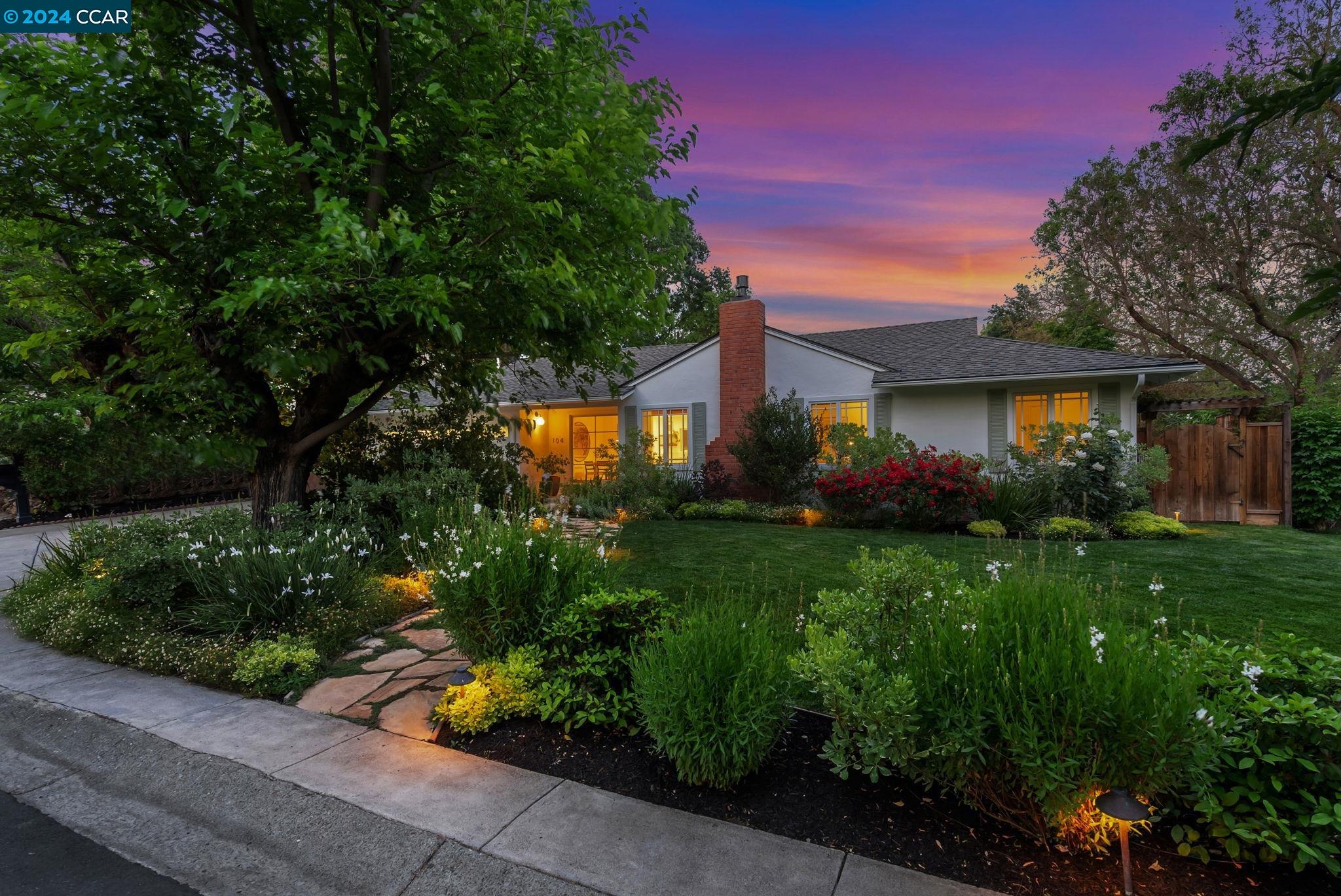 104 Burns Ct