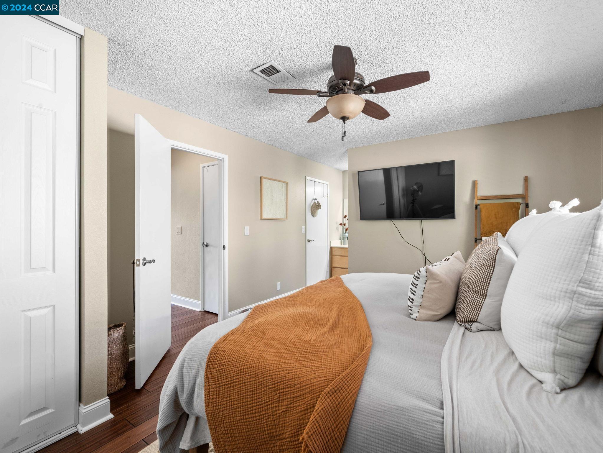 2478 Heatherleaf Ln