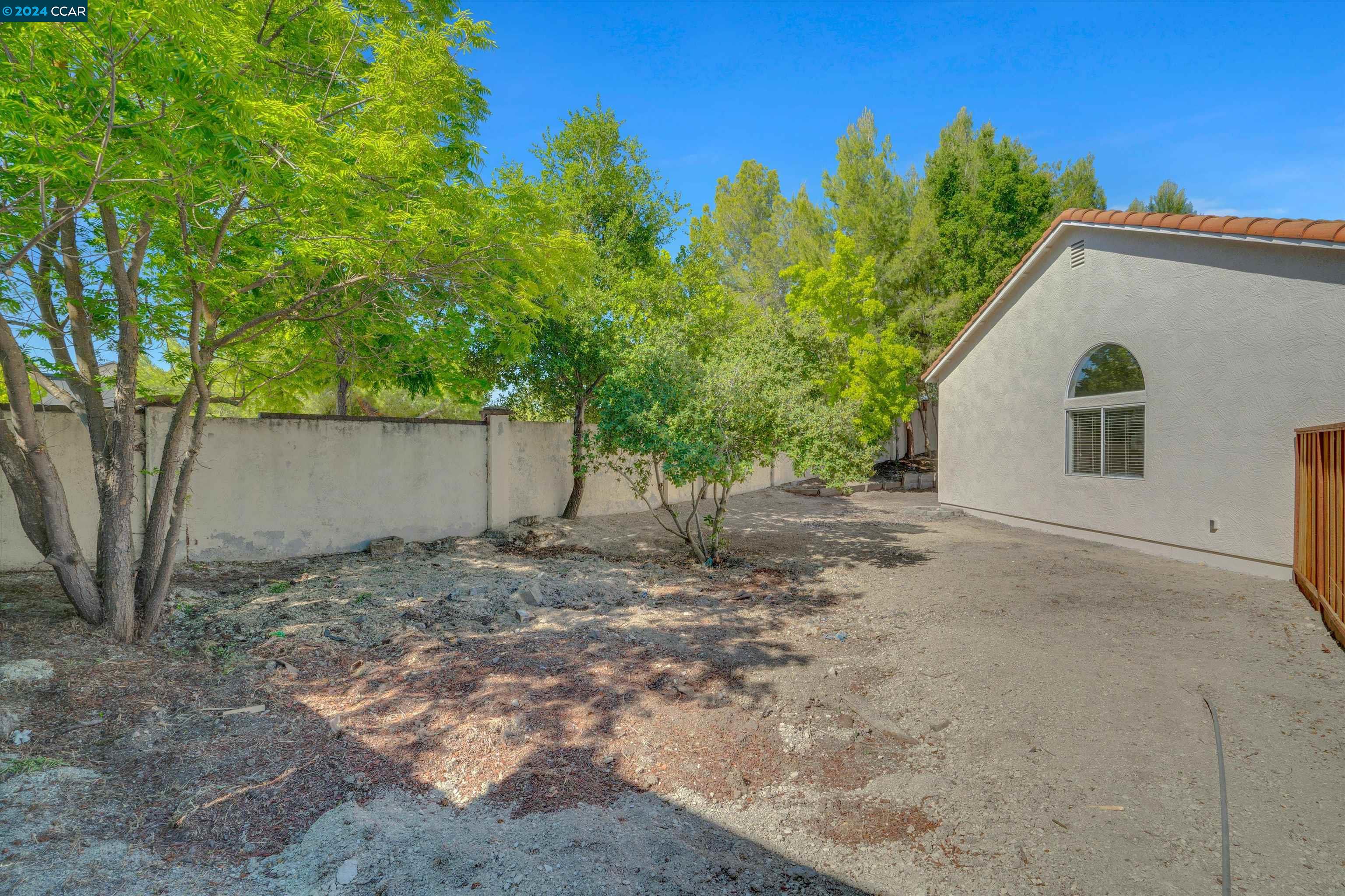 5000 Catanzaro Way