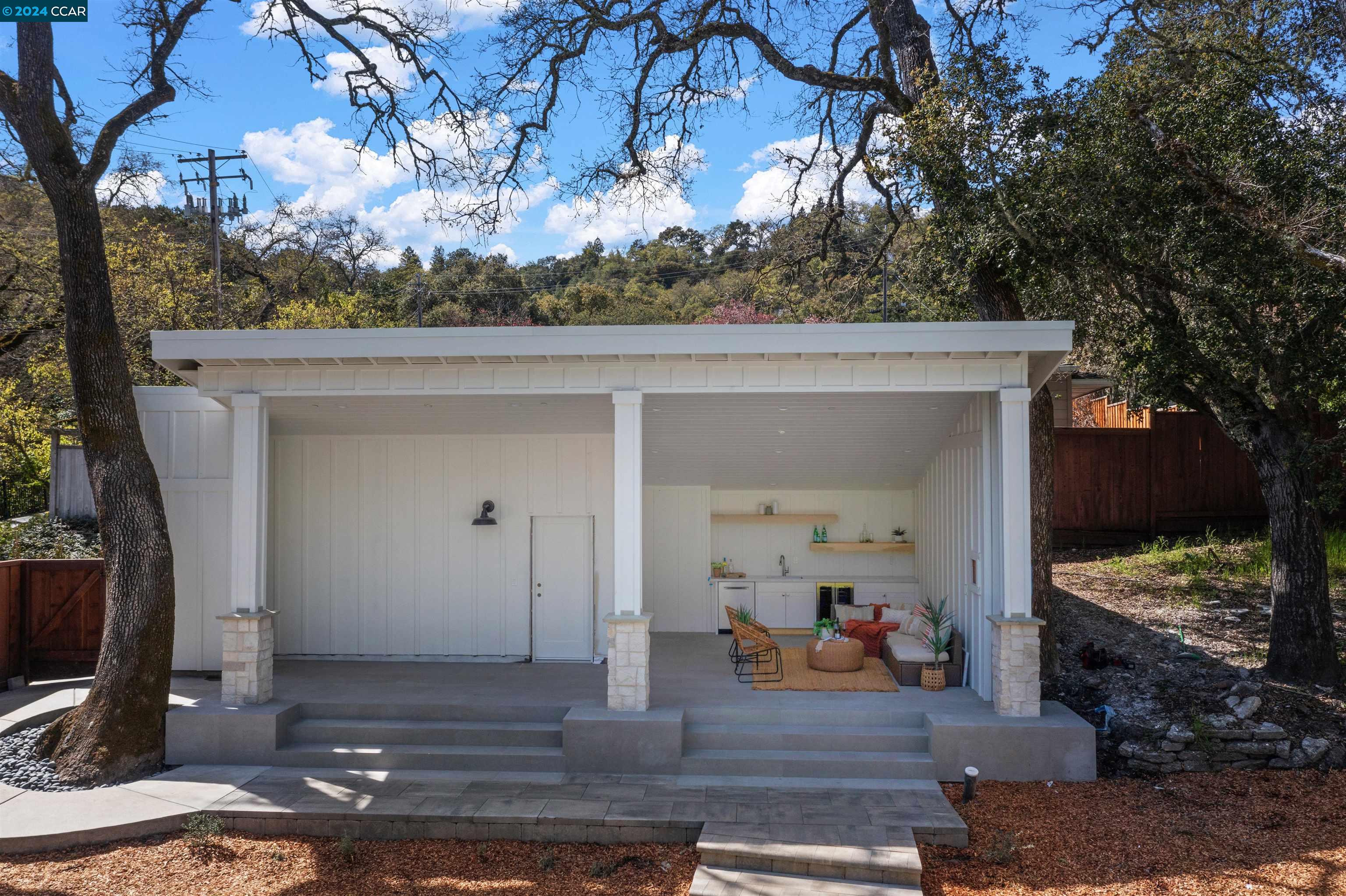 1190 Upper Happy Valley Rd