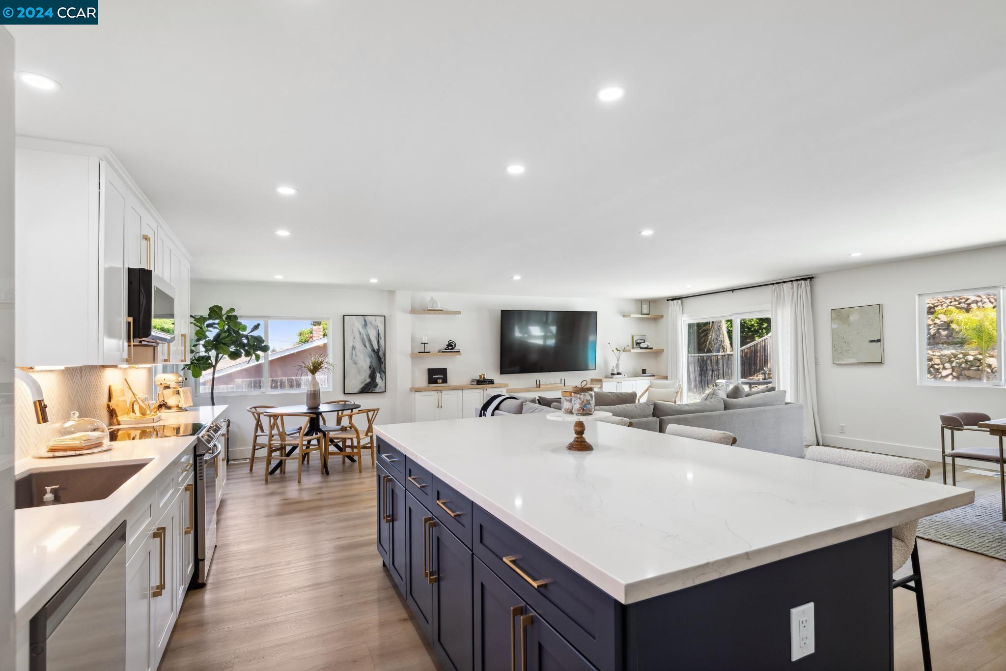 3751 Northridge Dr