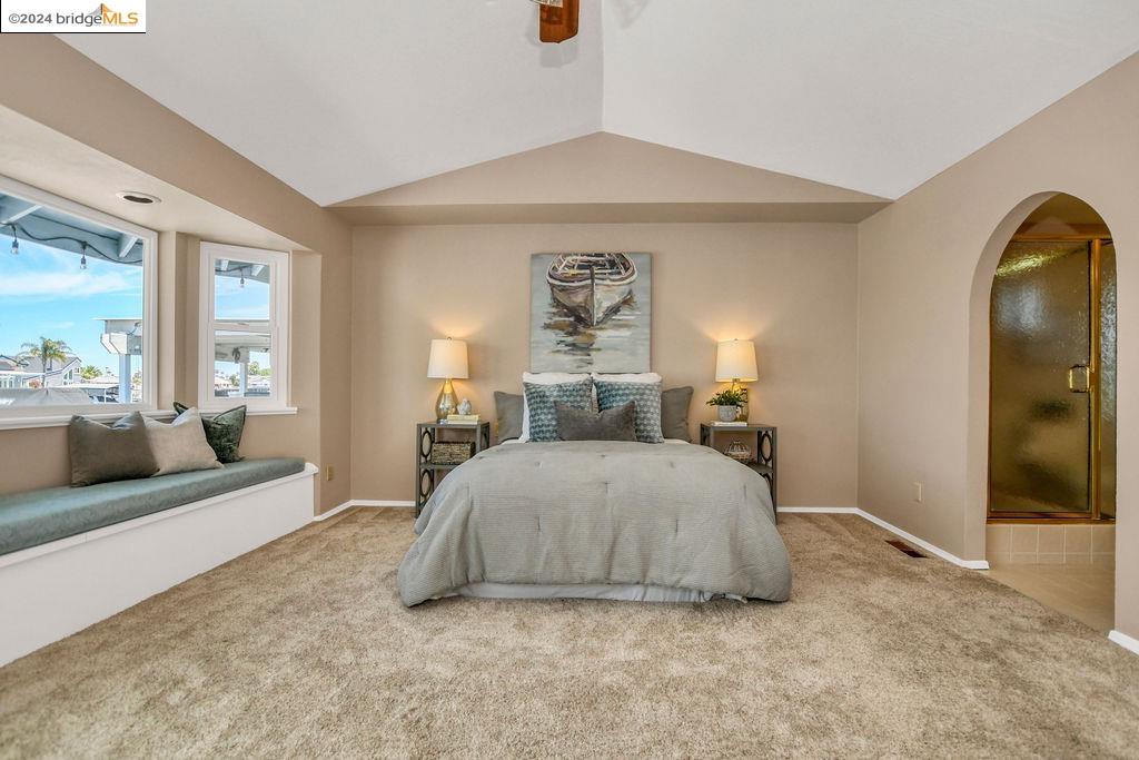 1887 Dolphin Pl