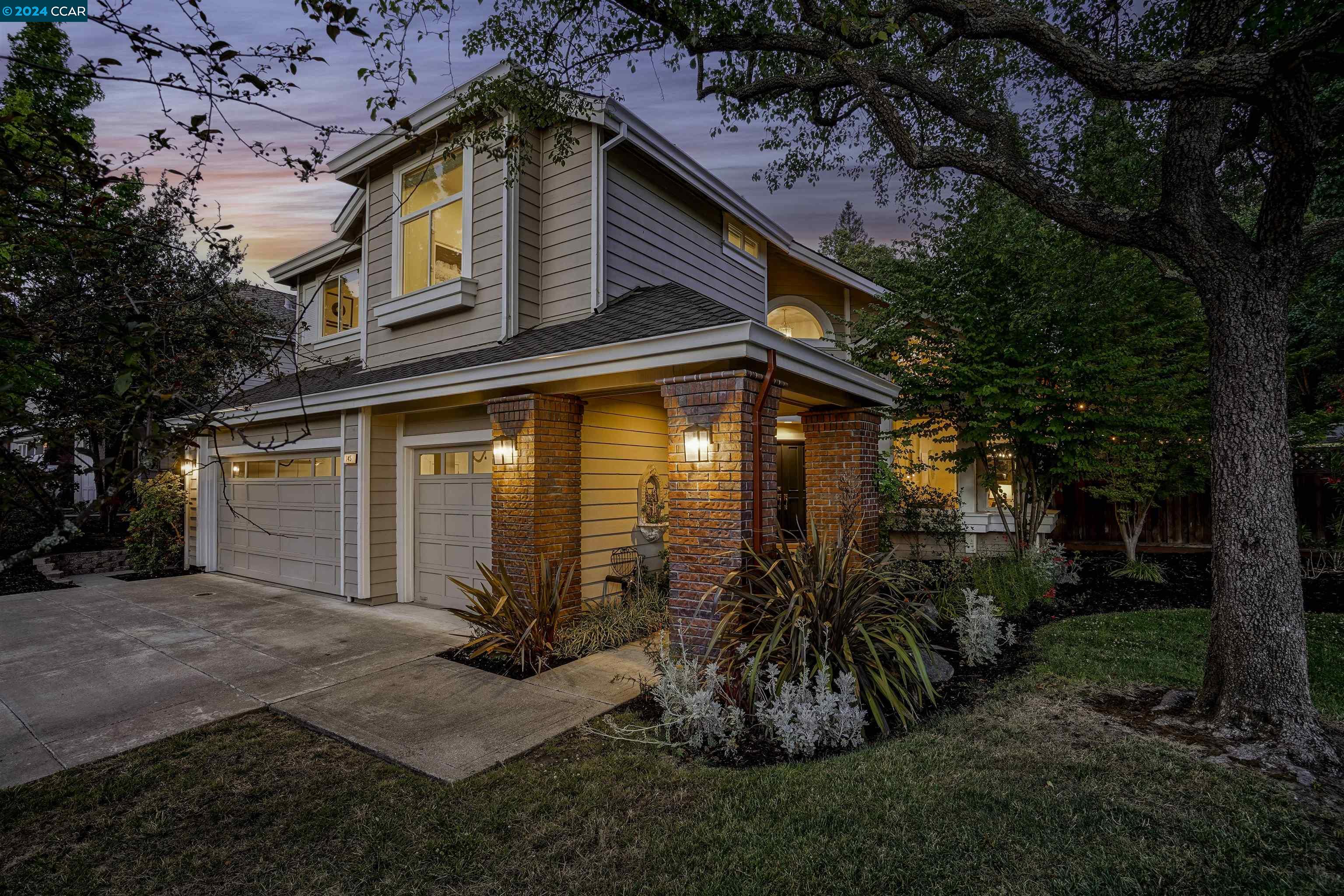 145 Briar Pl
