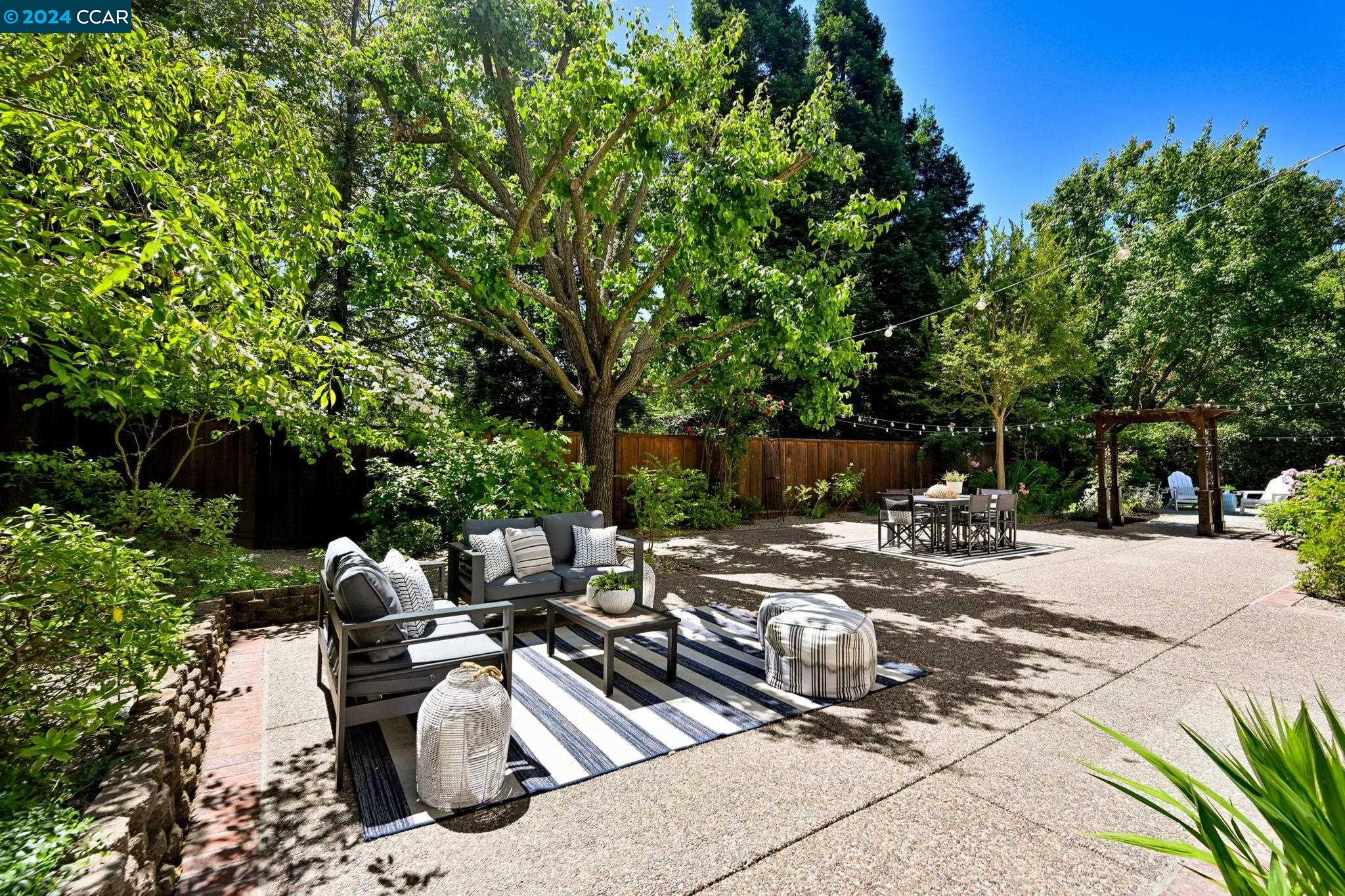 145 Briar Pl