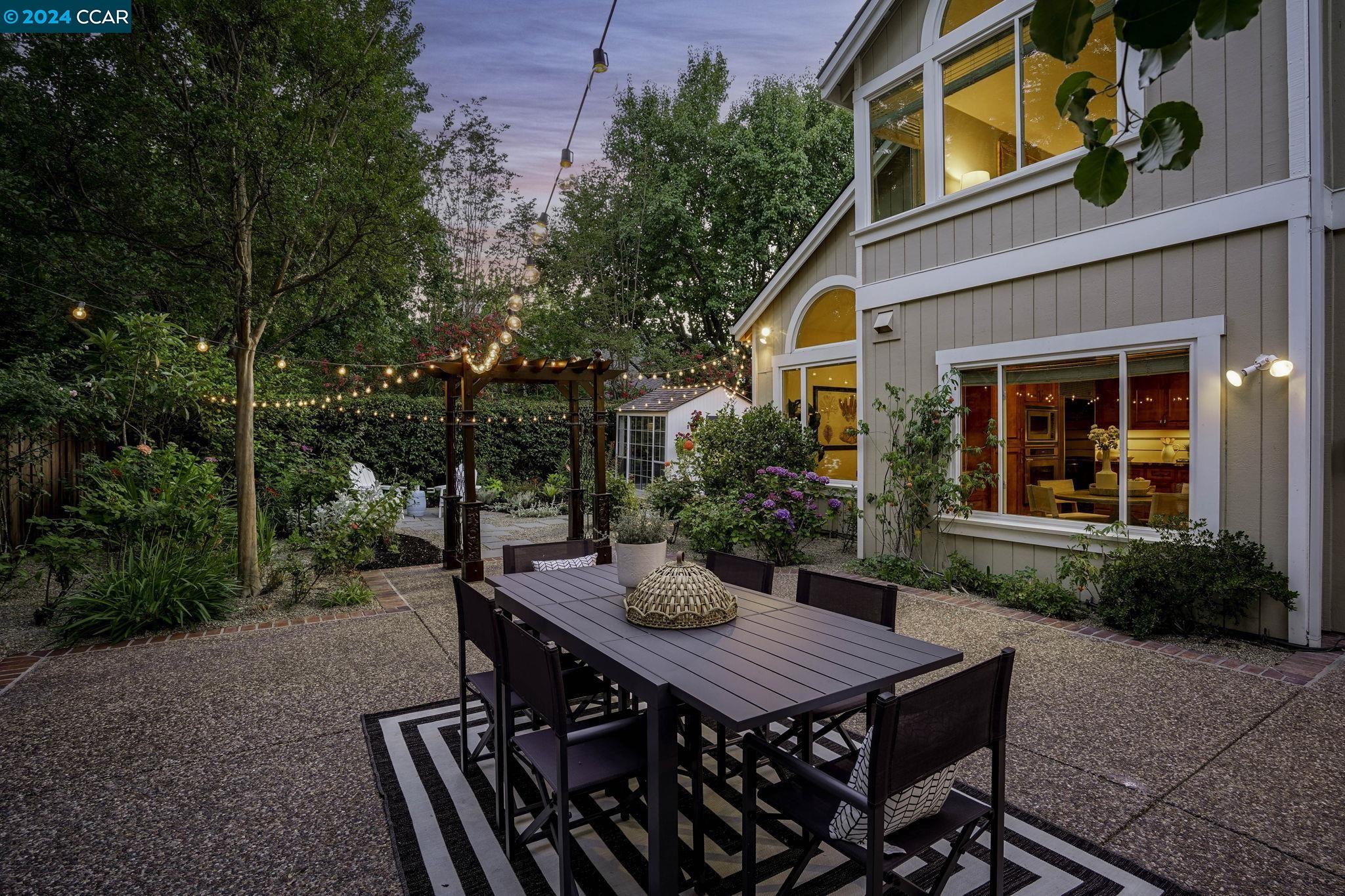 145 Briar Pl