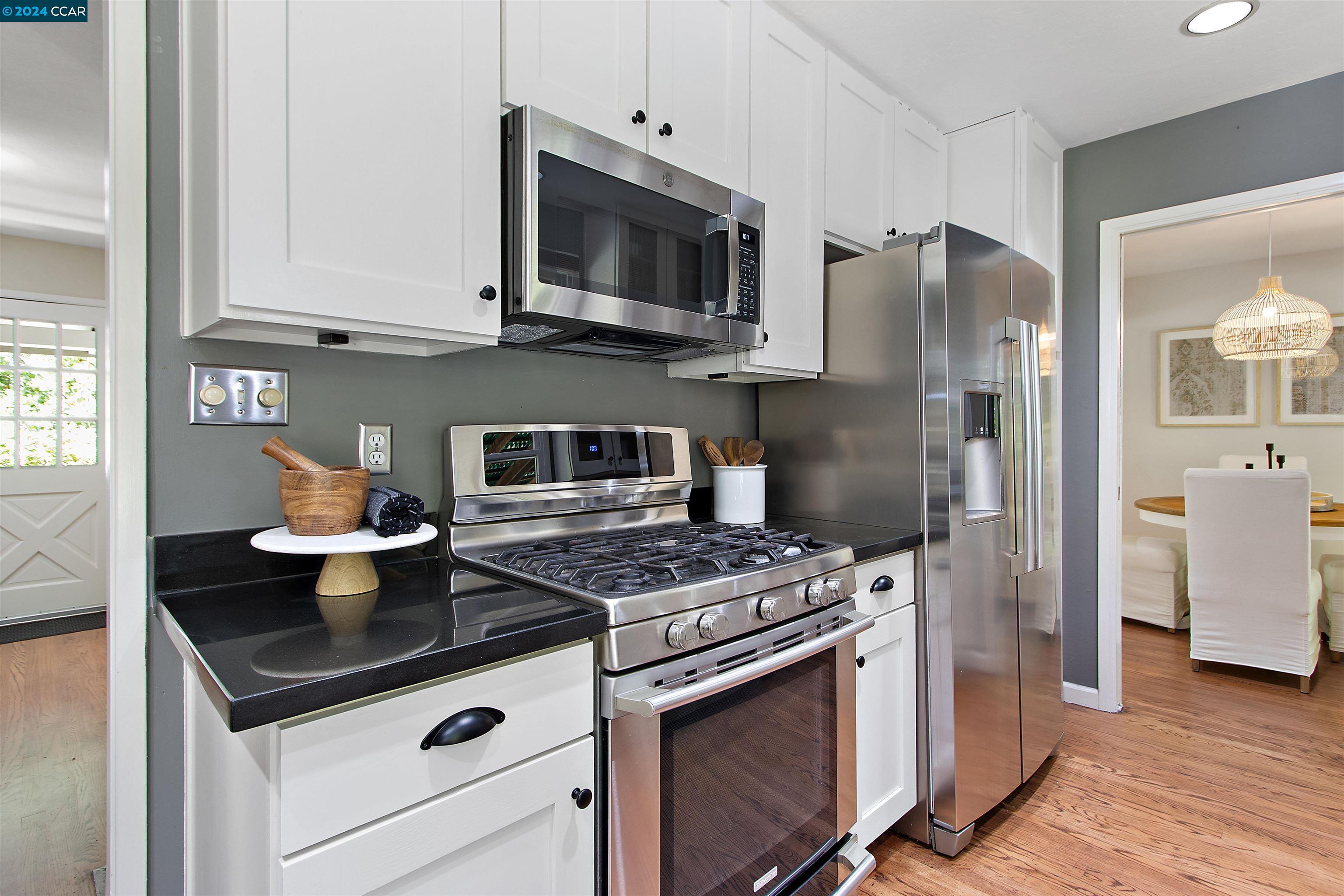 253 Valley Dr
