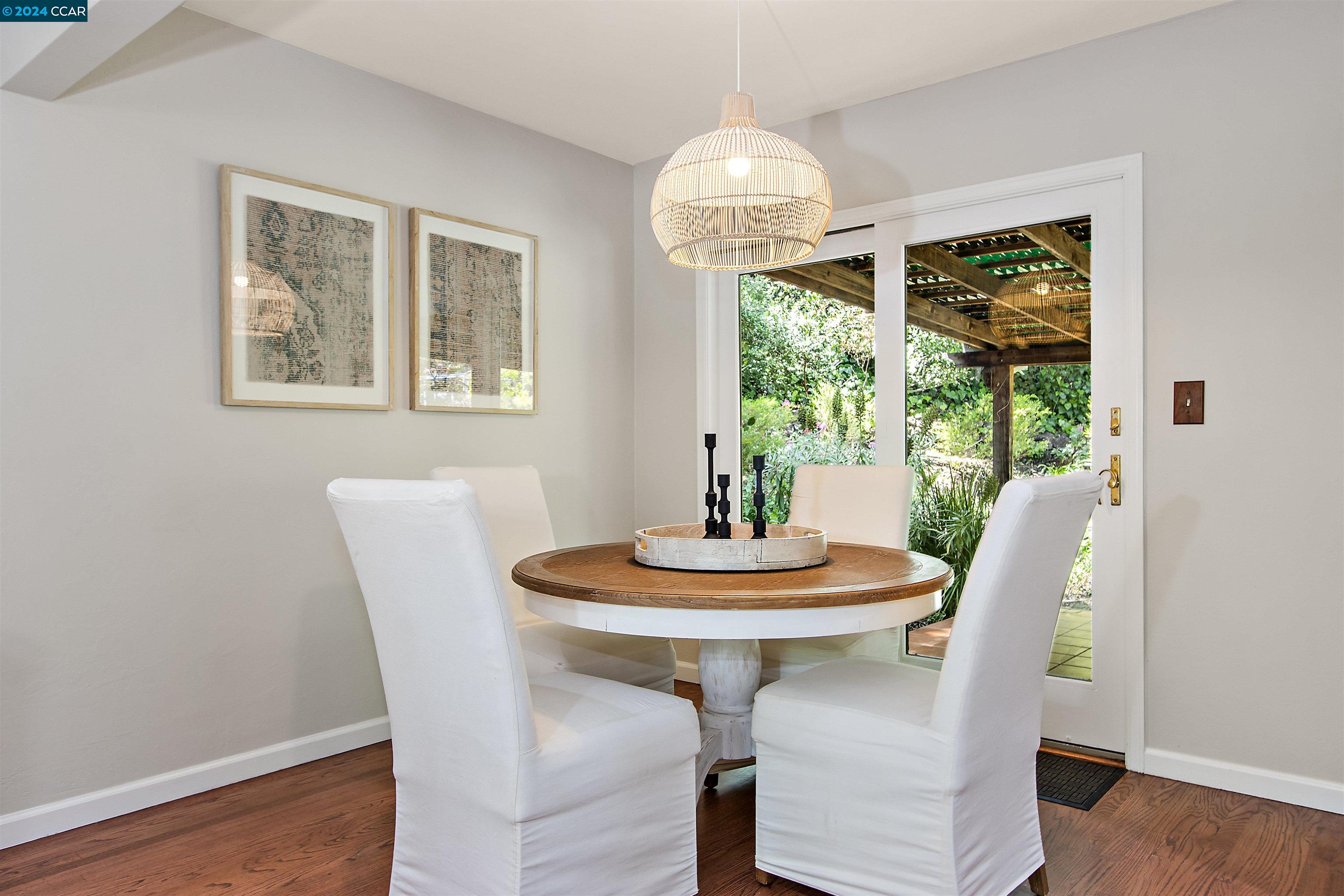 253 Valley Dr