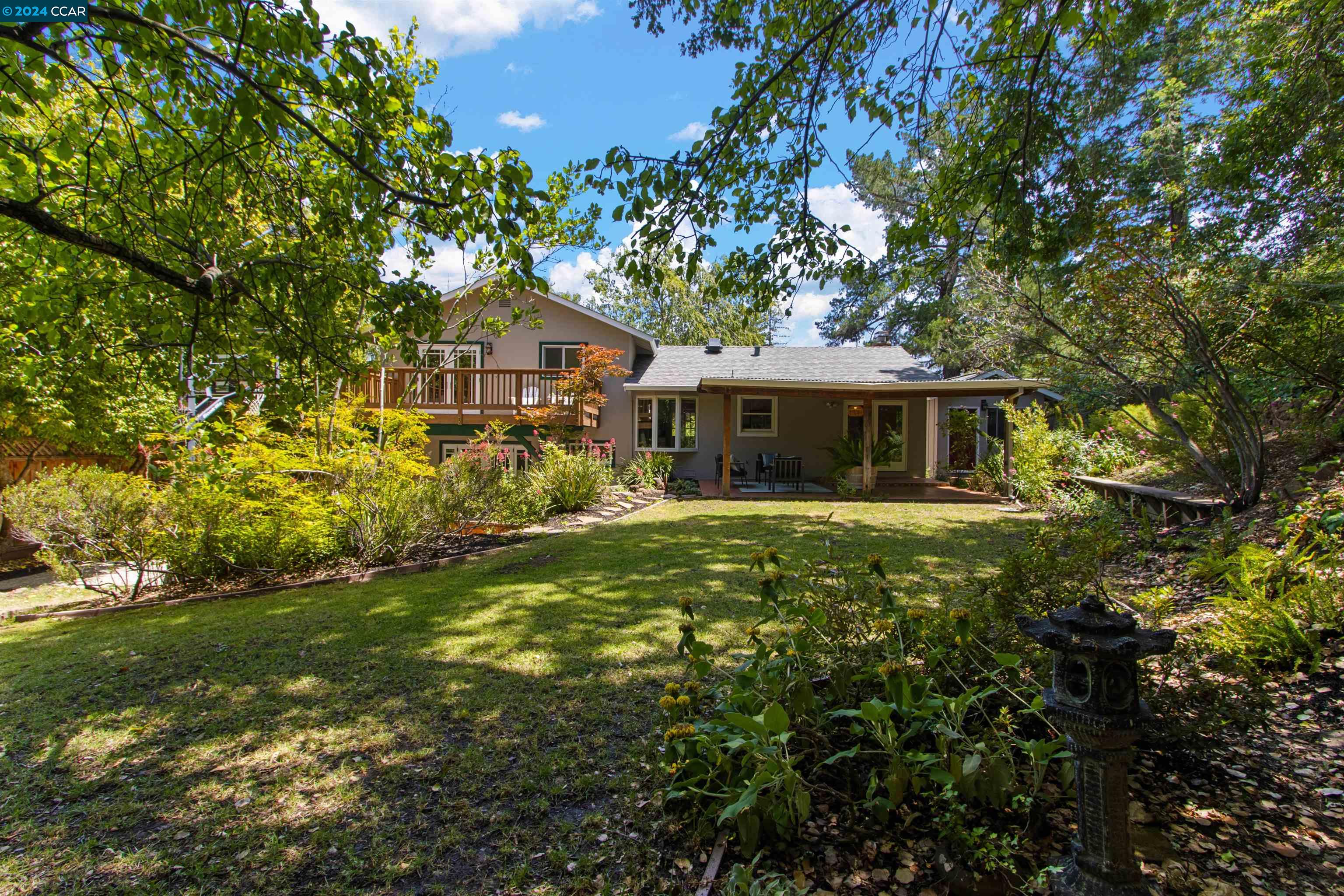 253 Valley Dr