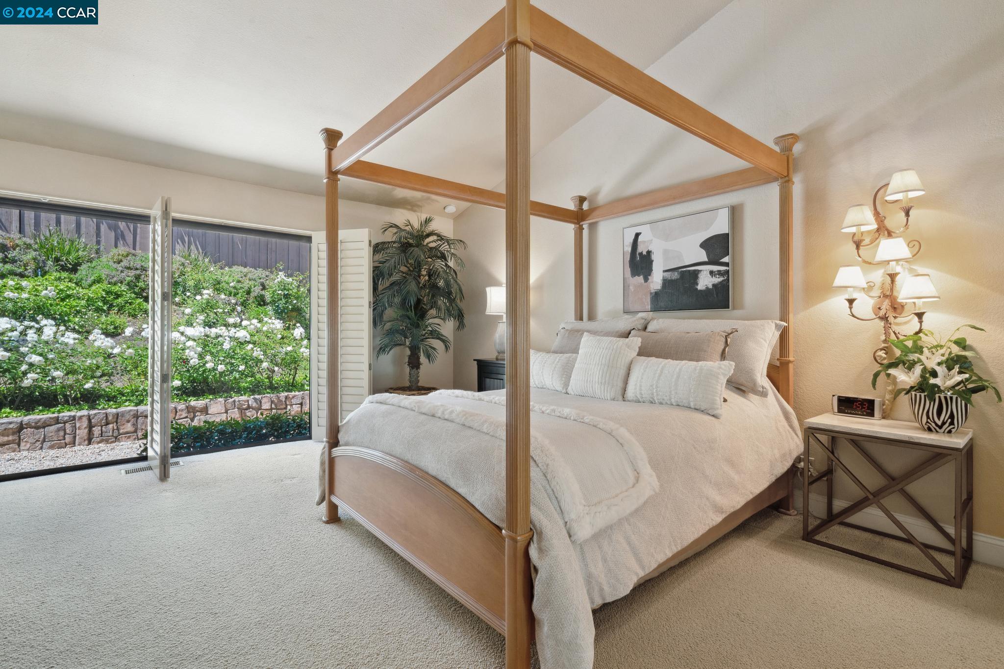 661 Adobe Dr