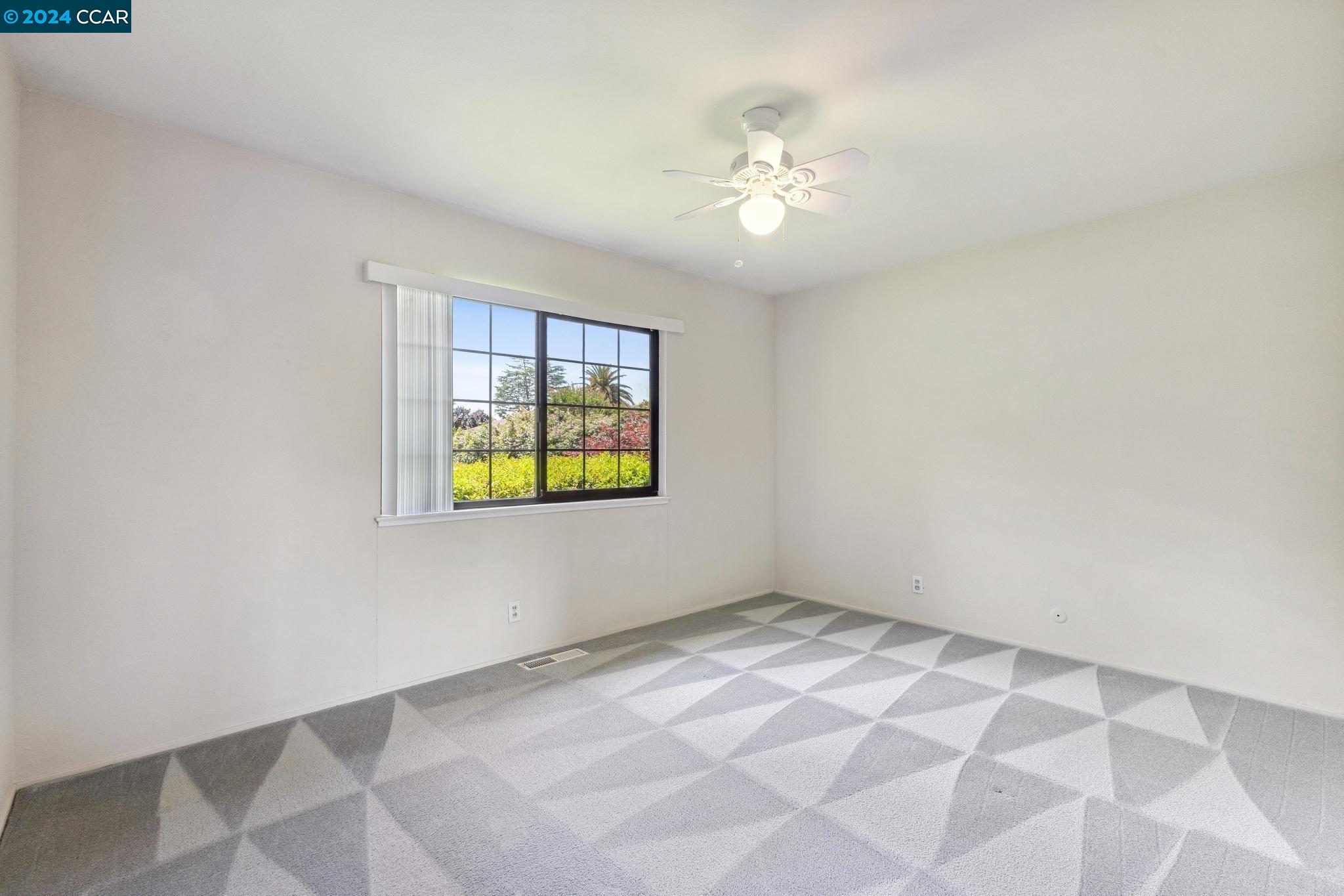 3171 Santa Paula Dr