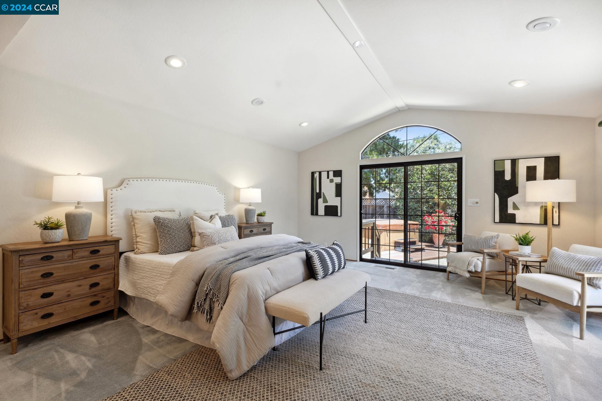 3171 Santa Paula Dr