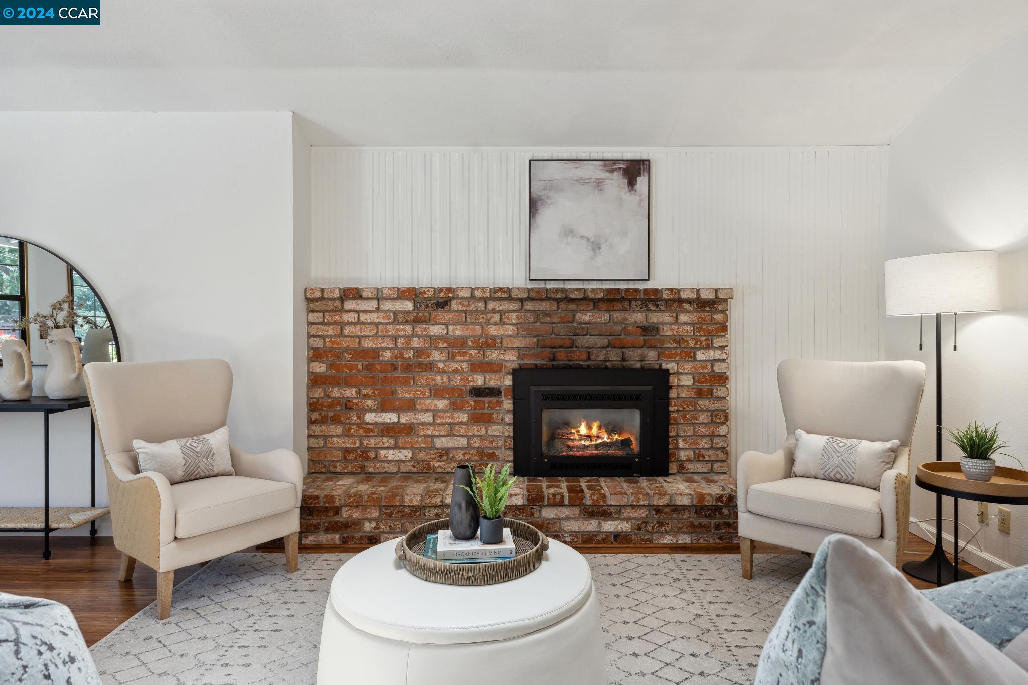 3171 Santa Paula Dr