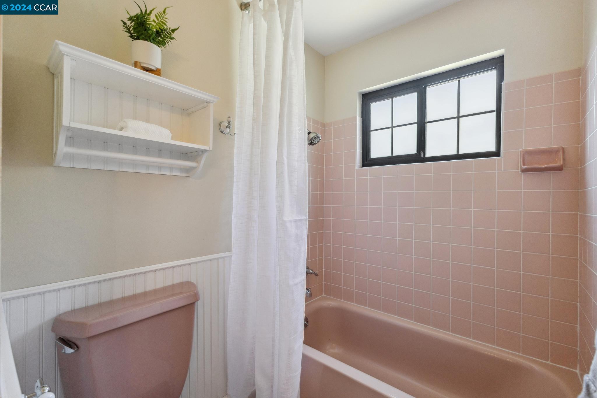 3171 Santa Paula Dr