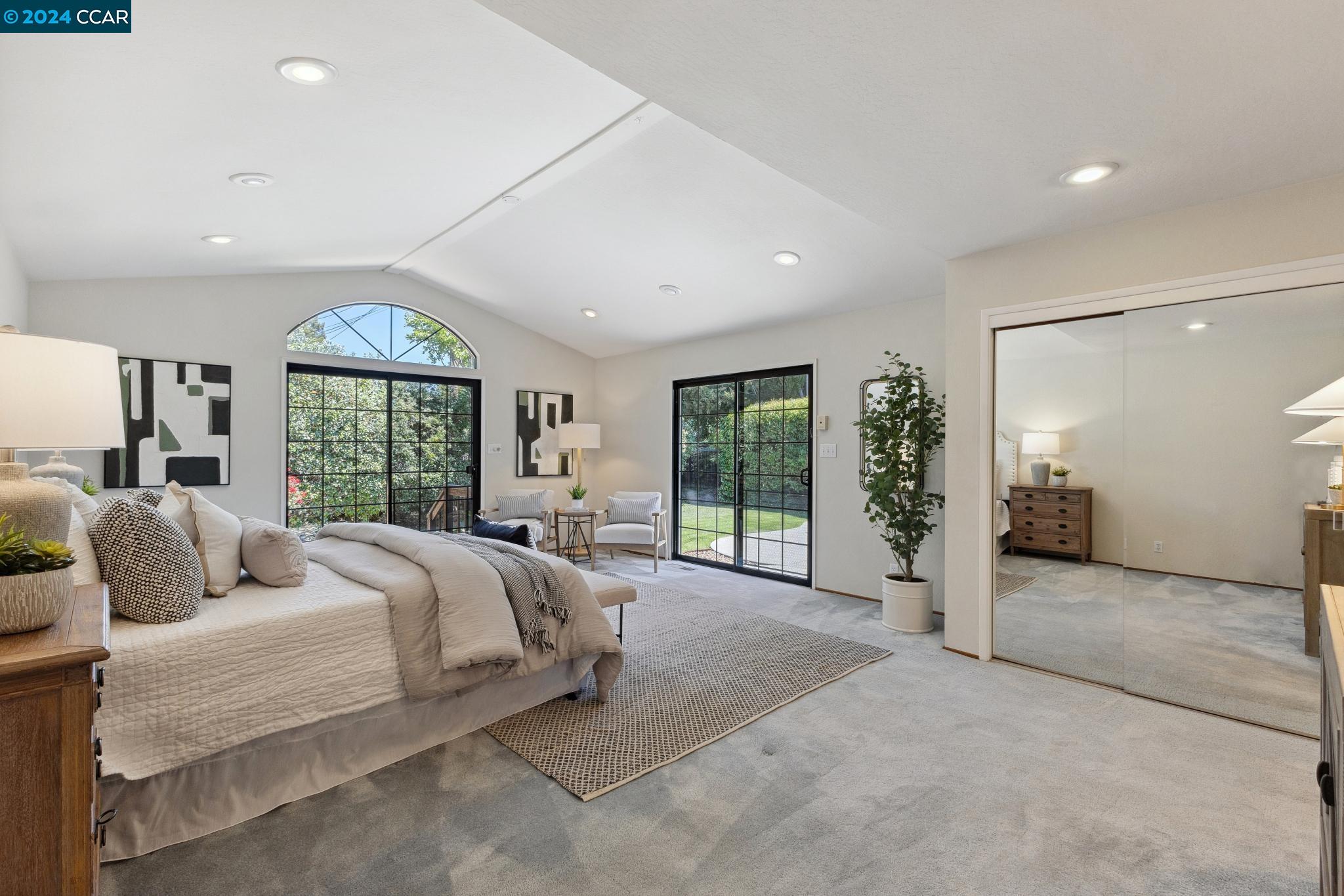 3171 Santa Paula Dr