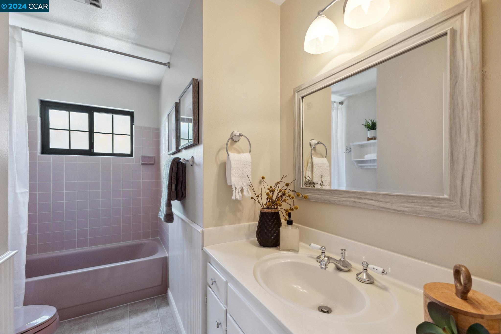 3171 Santa Paula Dr