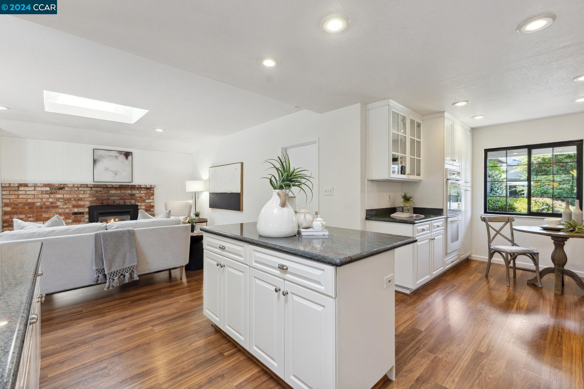 3171 Santa Paula Dr
