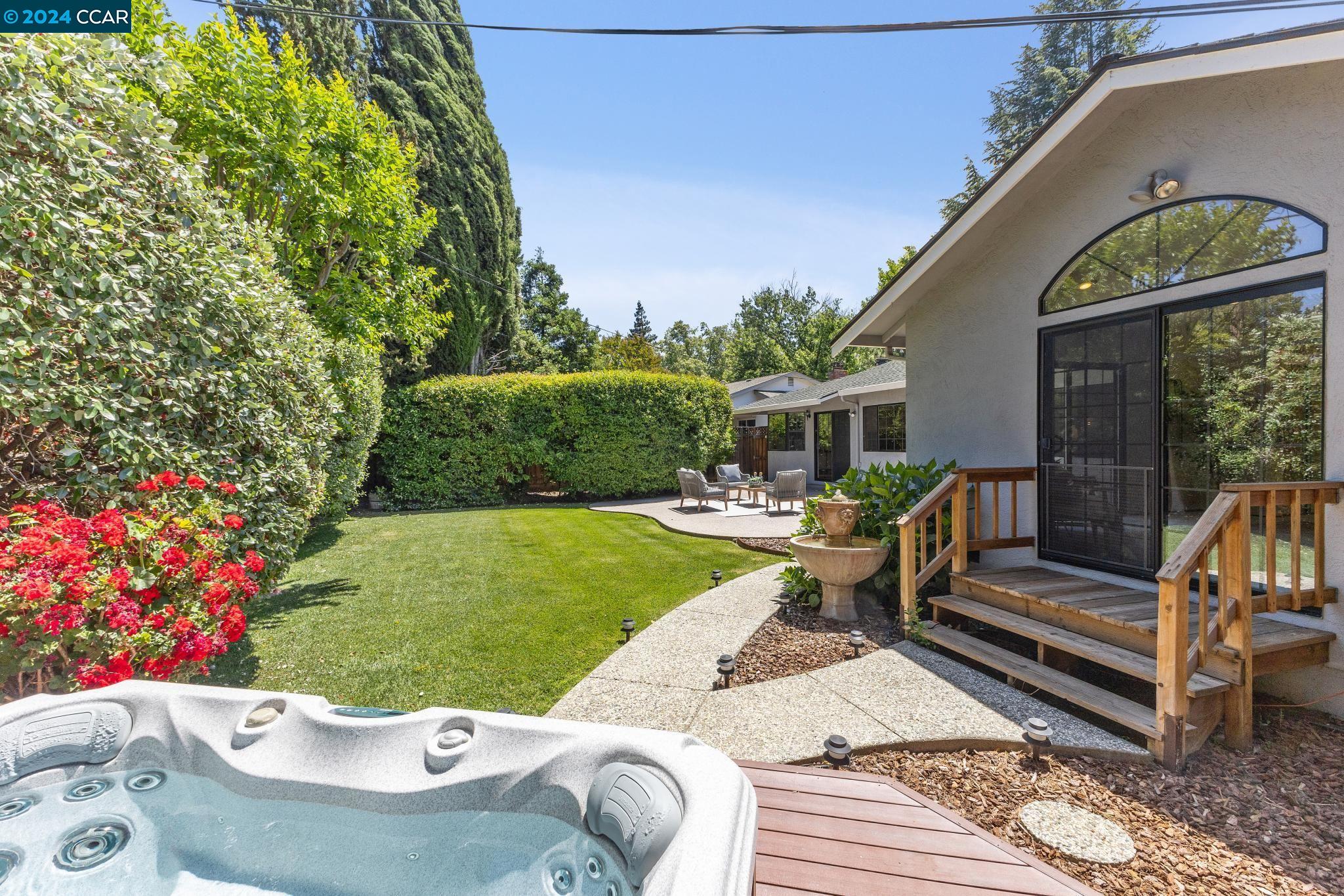 3171 Santa Paula Dr