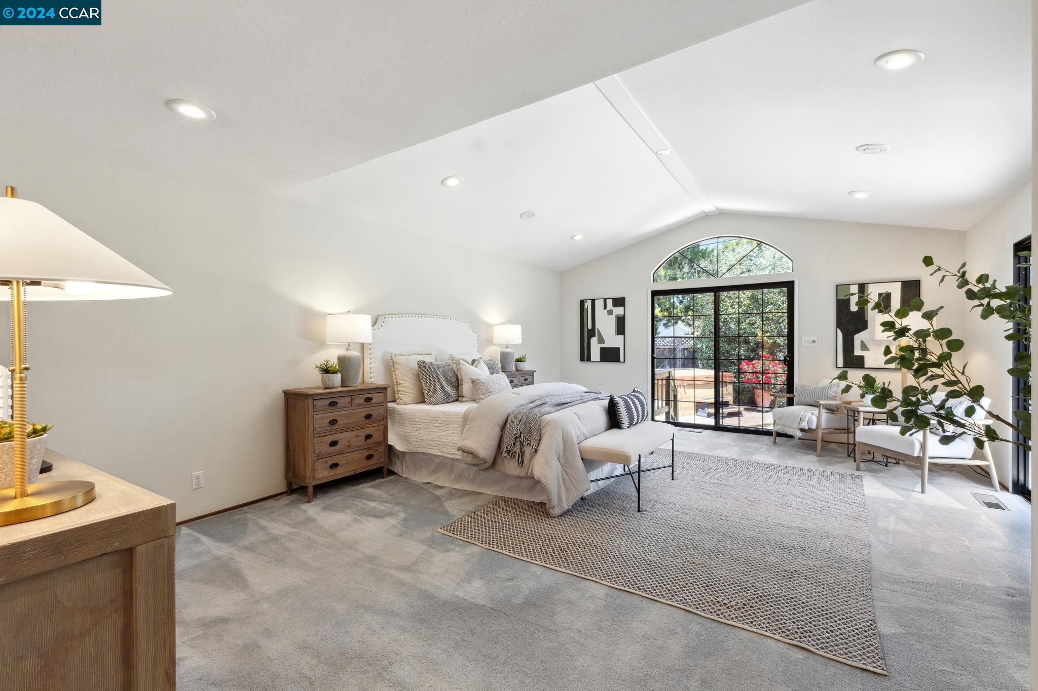 3171 Santa Paula Dr