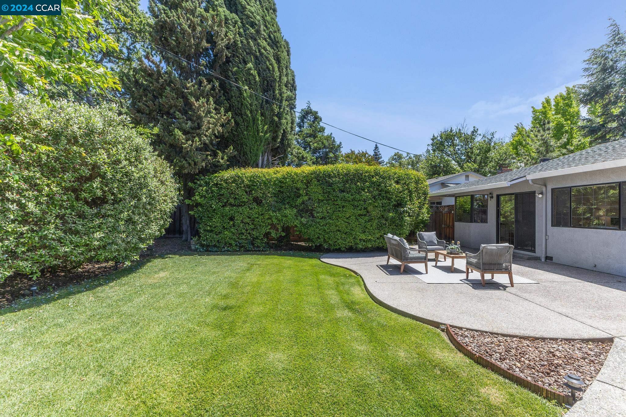3171 Santa Paula Dr