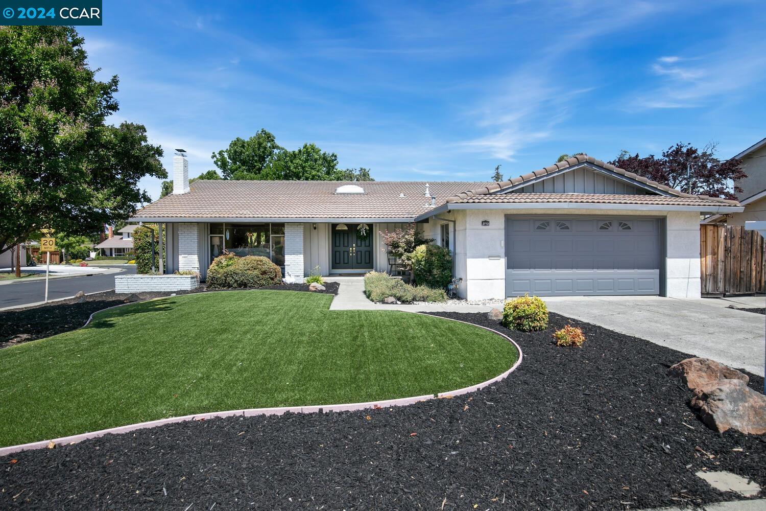 3713 Parkmall Ct