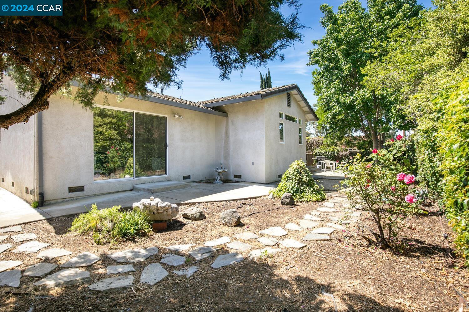 3713 Parkmall Ct