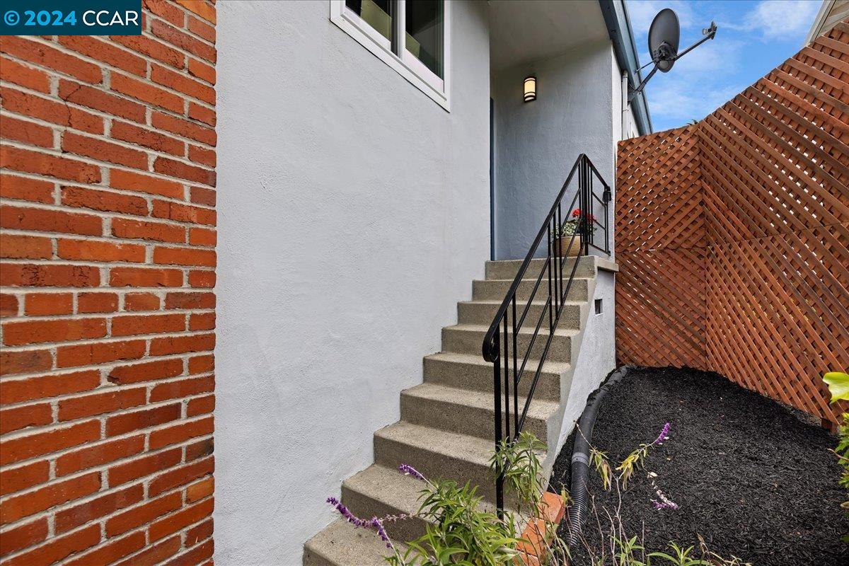 2308 Gloria St