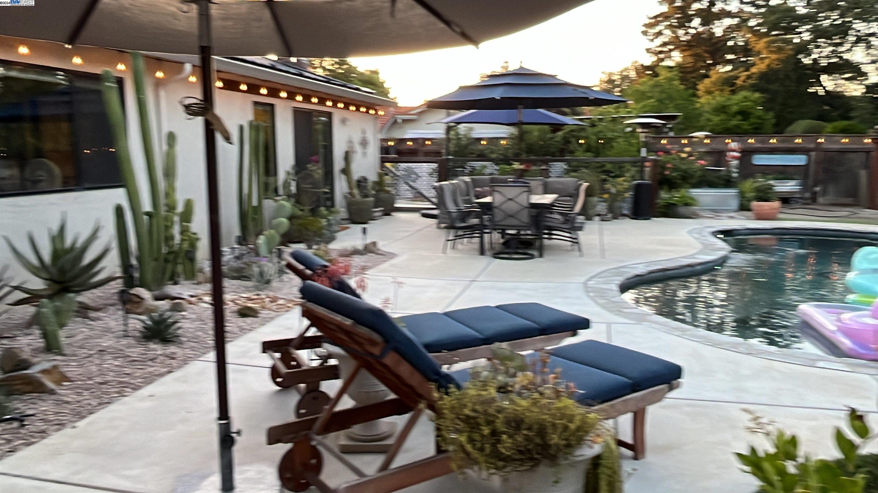 5929 Cardinet Dr