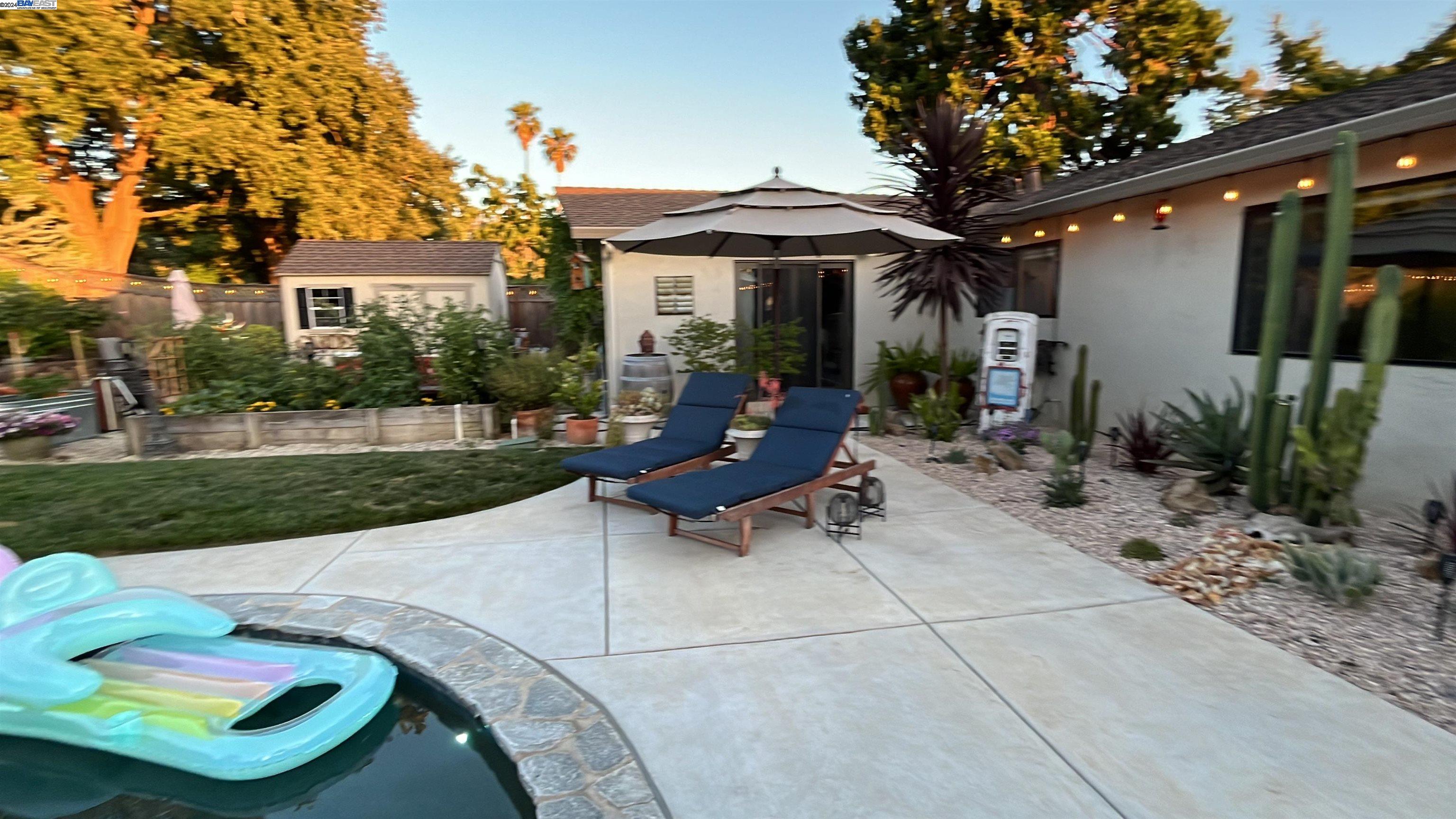 5929 Cardinet Dr