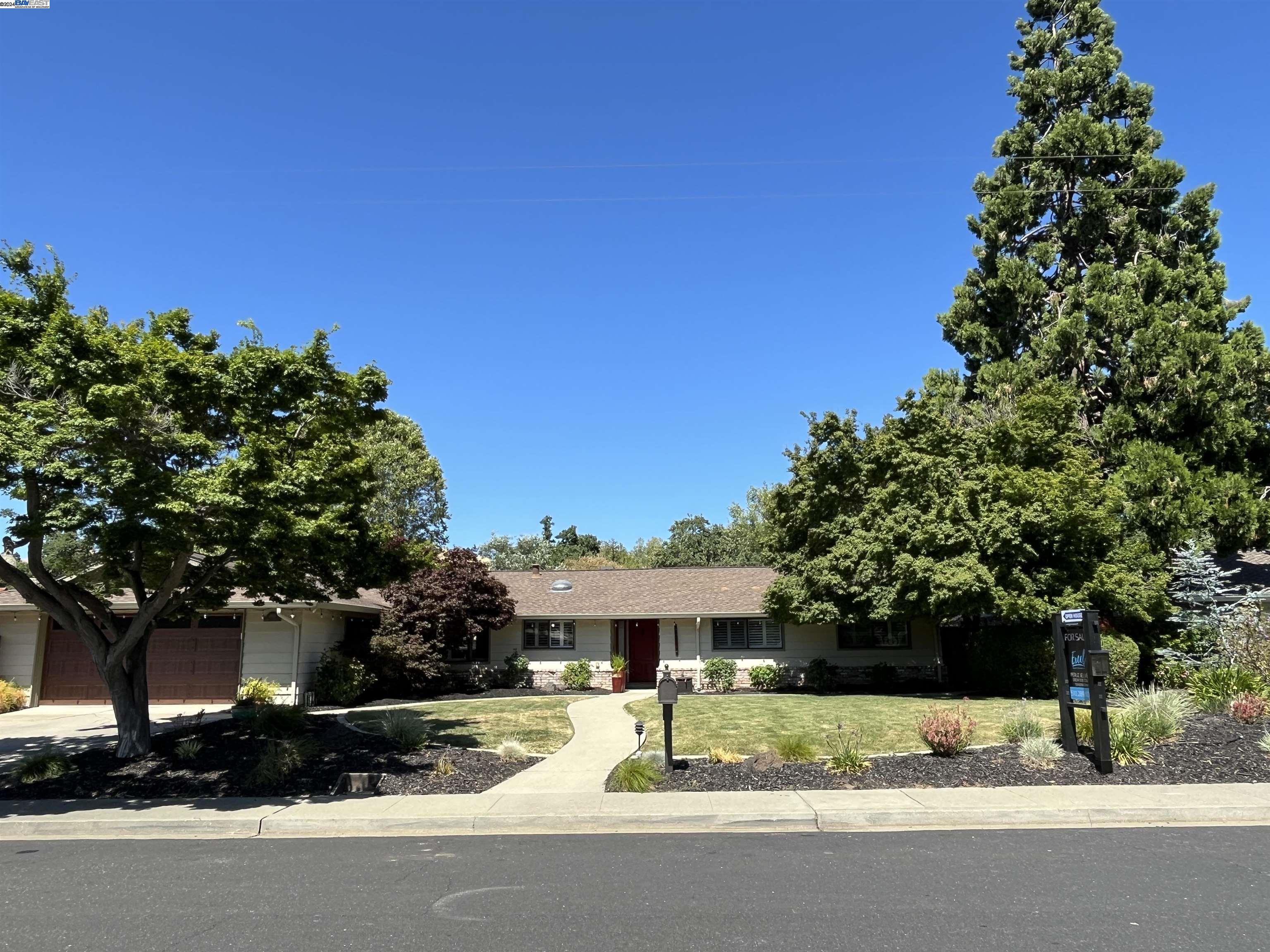 5929 Cardinet Dr